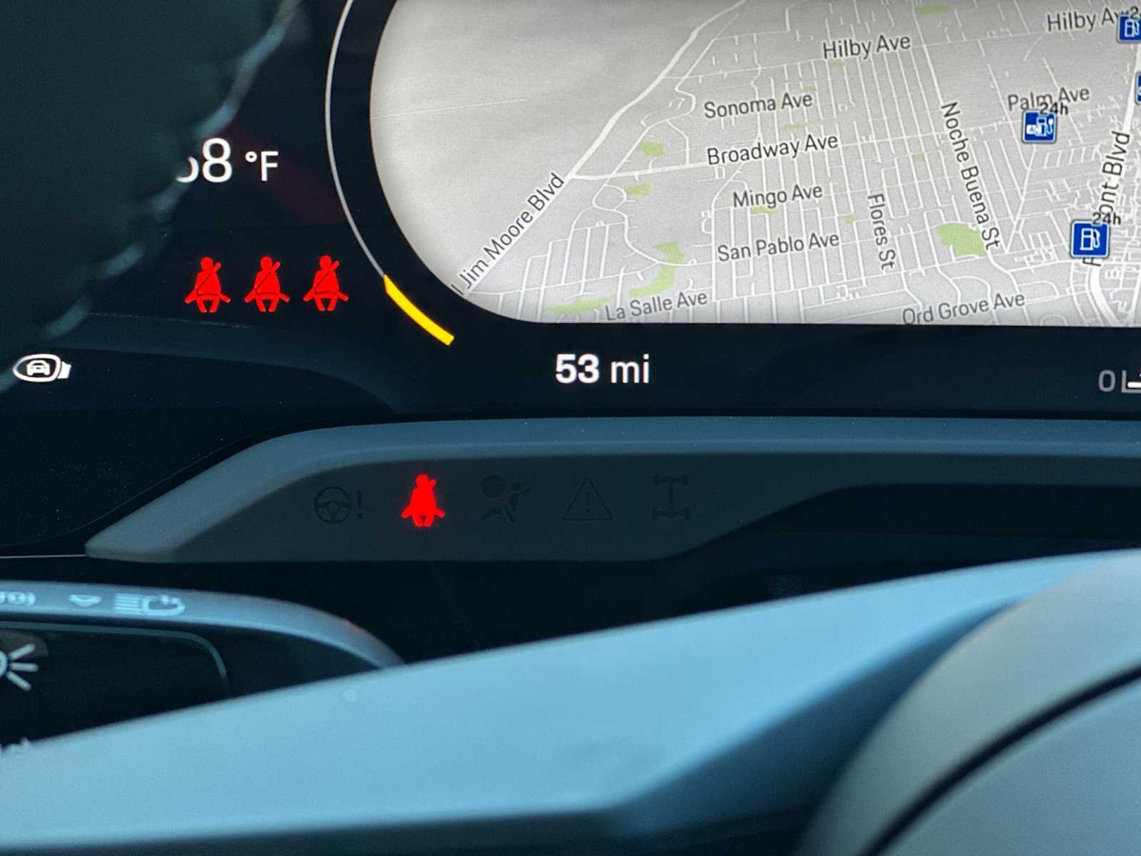 Thumbnail: 2024 Porsche Taycan - 26