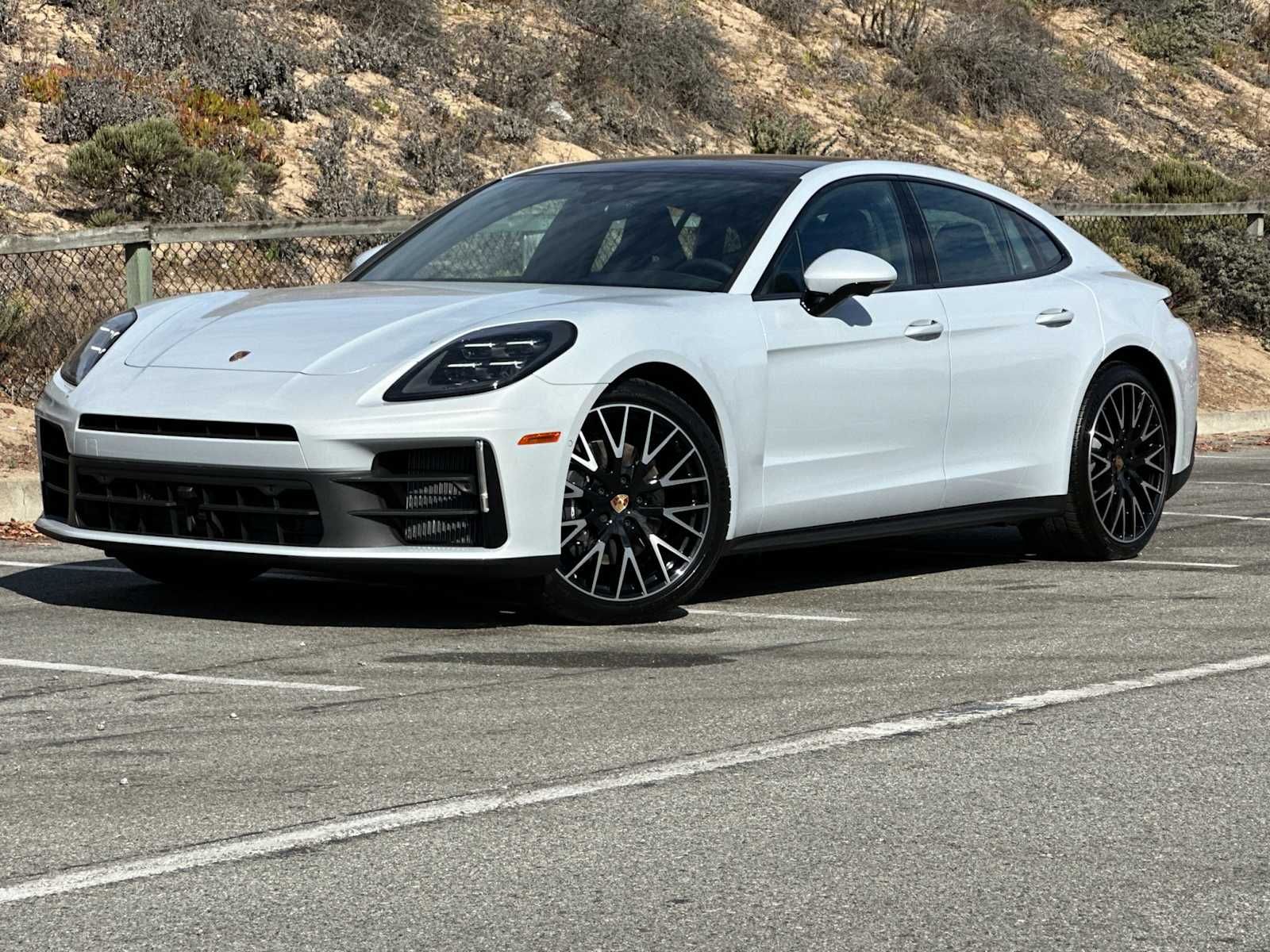 Thumbnail: 2025 Porsche Panamera - 1