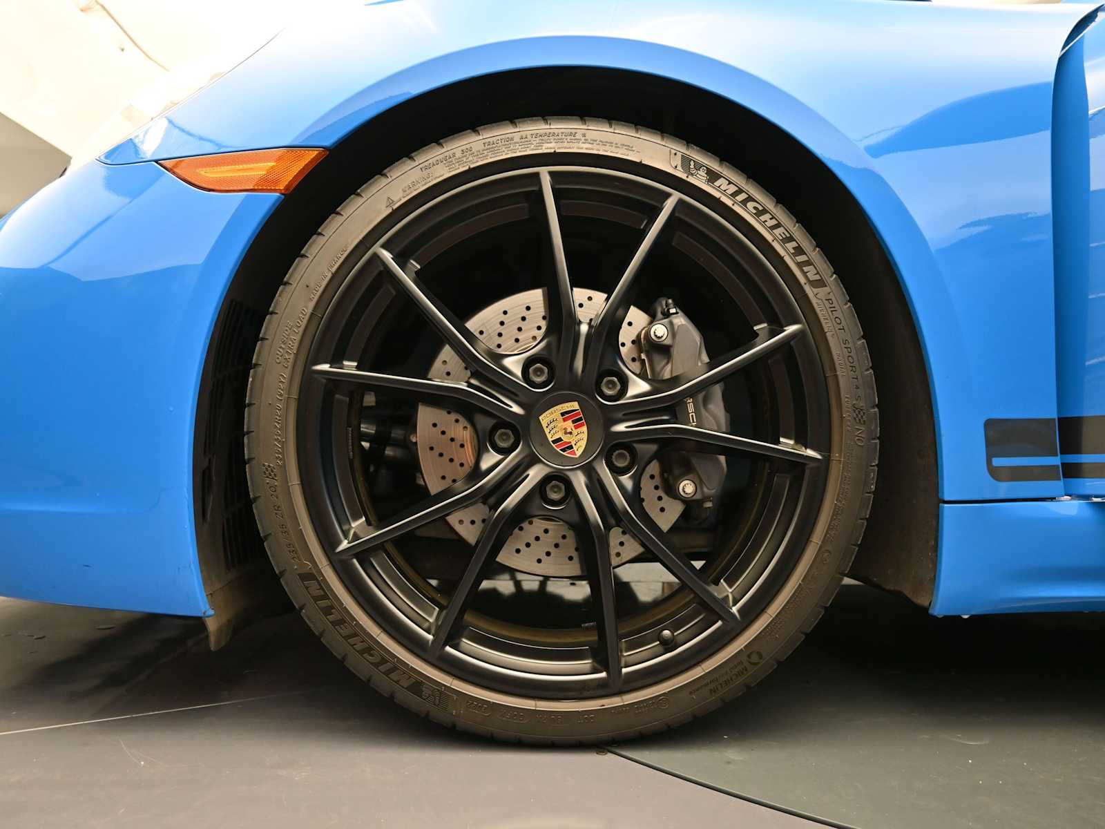 Thumbnail: 2022 Porsche 718 Cayman - 28