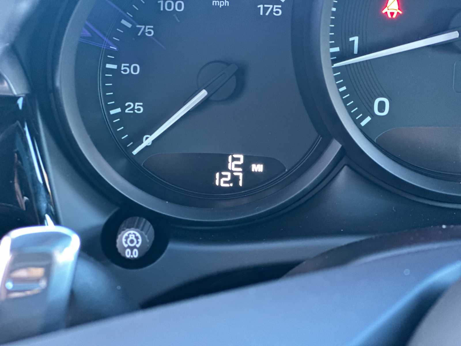 Thumbnail: 2026 Porsche Macan - 28