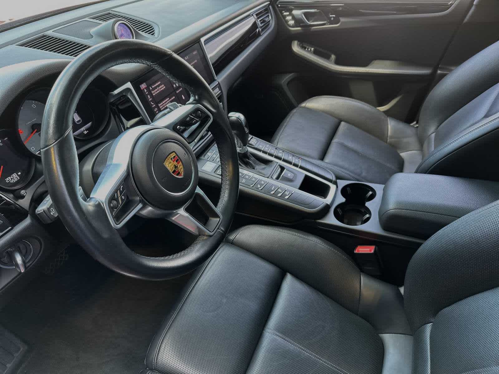 2020 Porsche Macan S 11