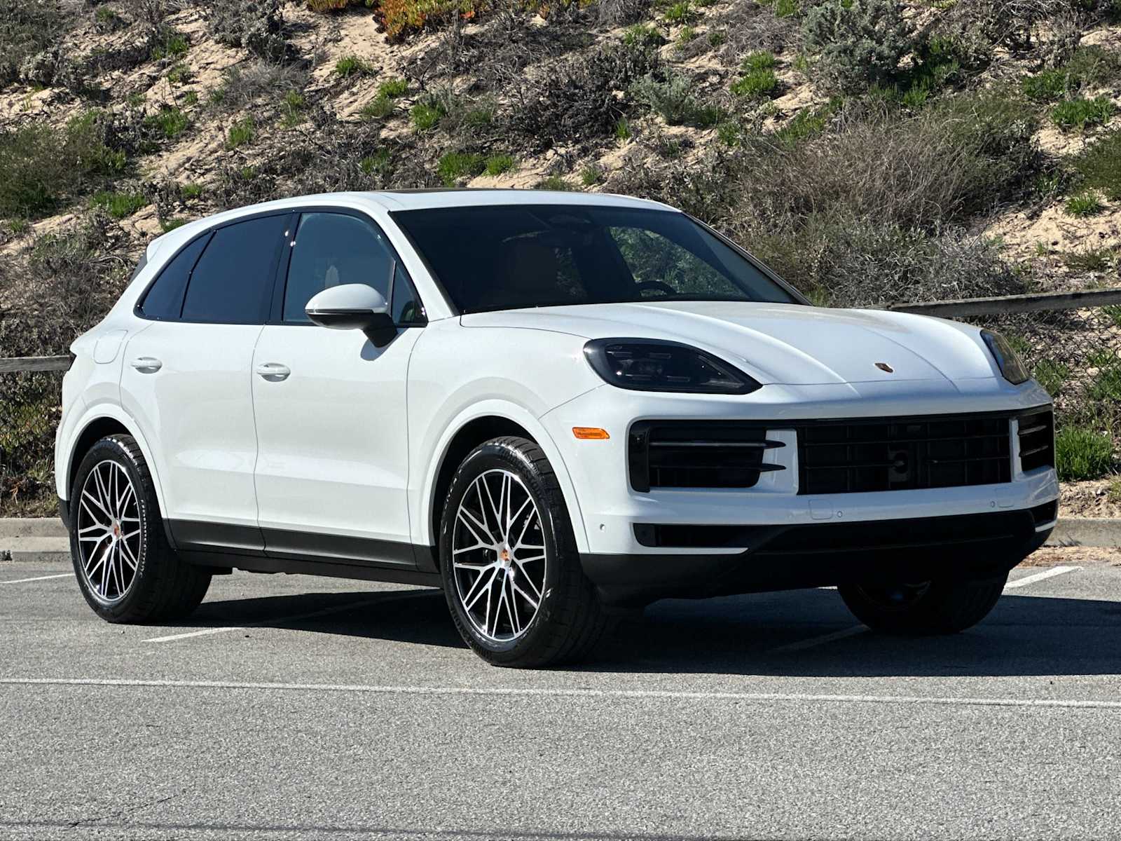 Thumbnail: 2026 Porsche Cayenne - 10