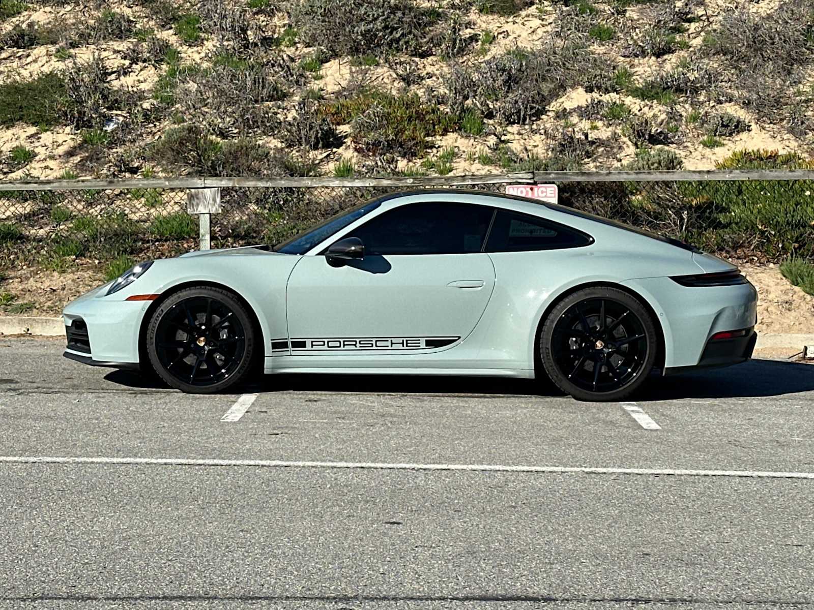 Thumbnail: 2025 Porsche 911 - 2