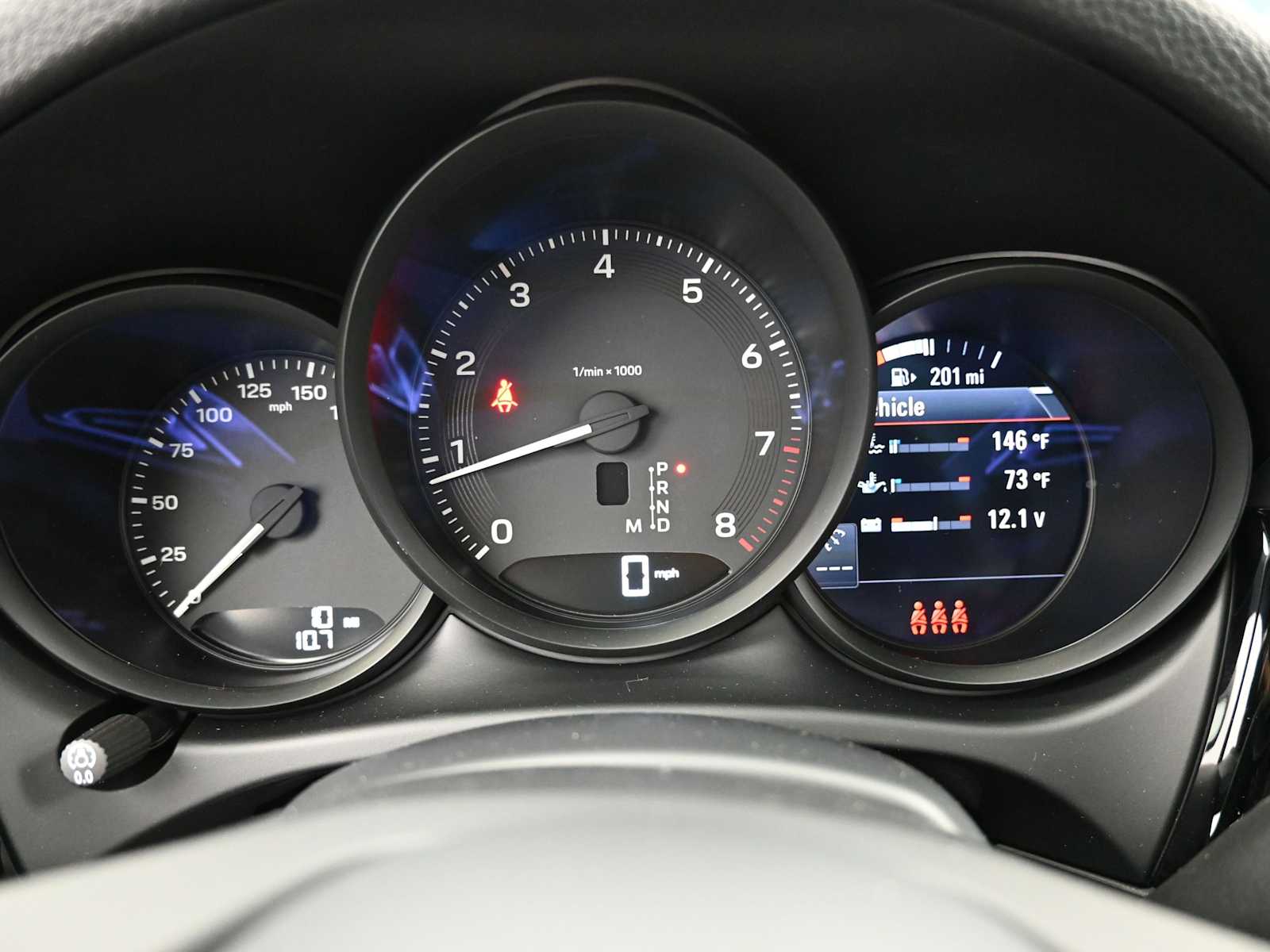 Thumbnail: 2026 Porsche Macan - 9