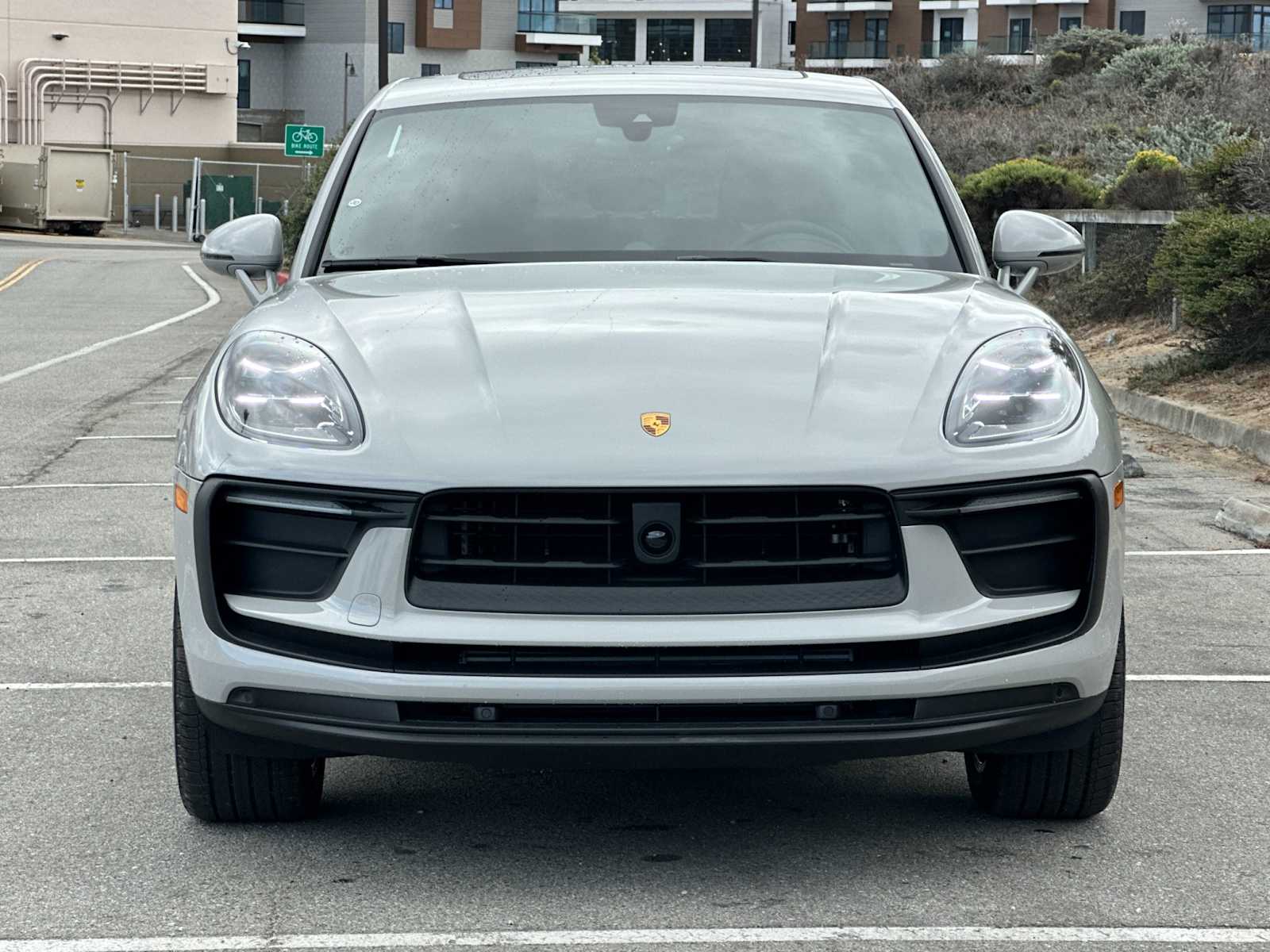 Thumbnail: 2026 Porsche Macan - 11