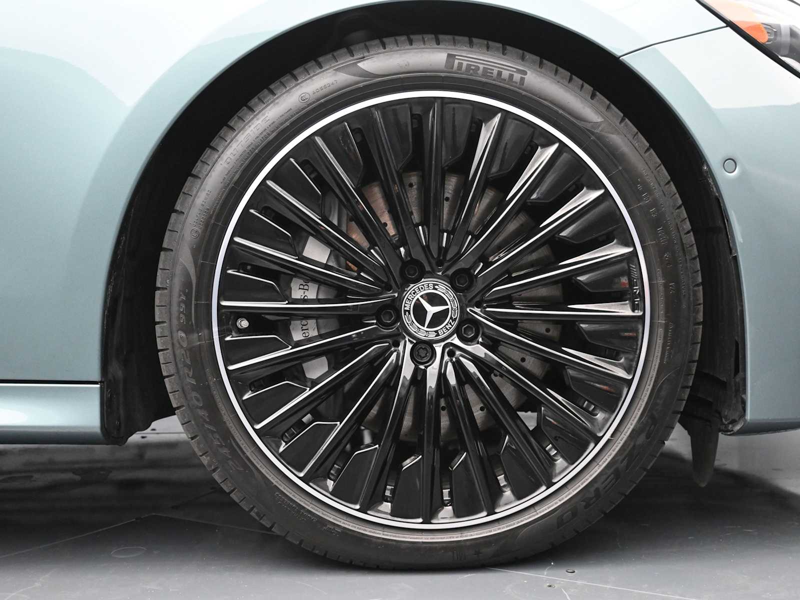 Thumbnail: 2025 Mercedes-Benz E-Class - 25