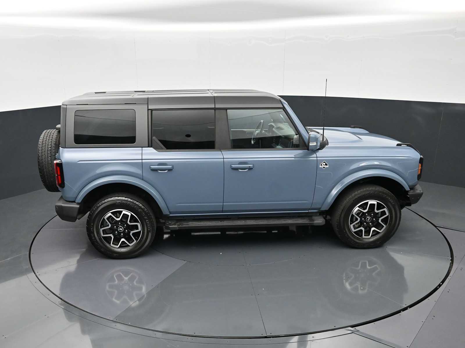 Thumbnail: 2023 Ford Bronco - 34