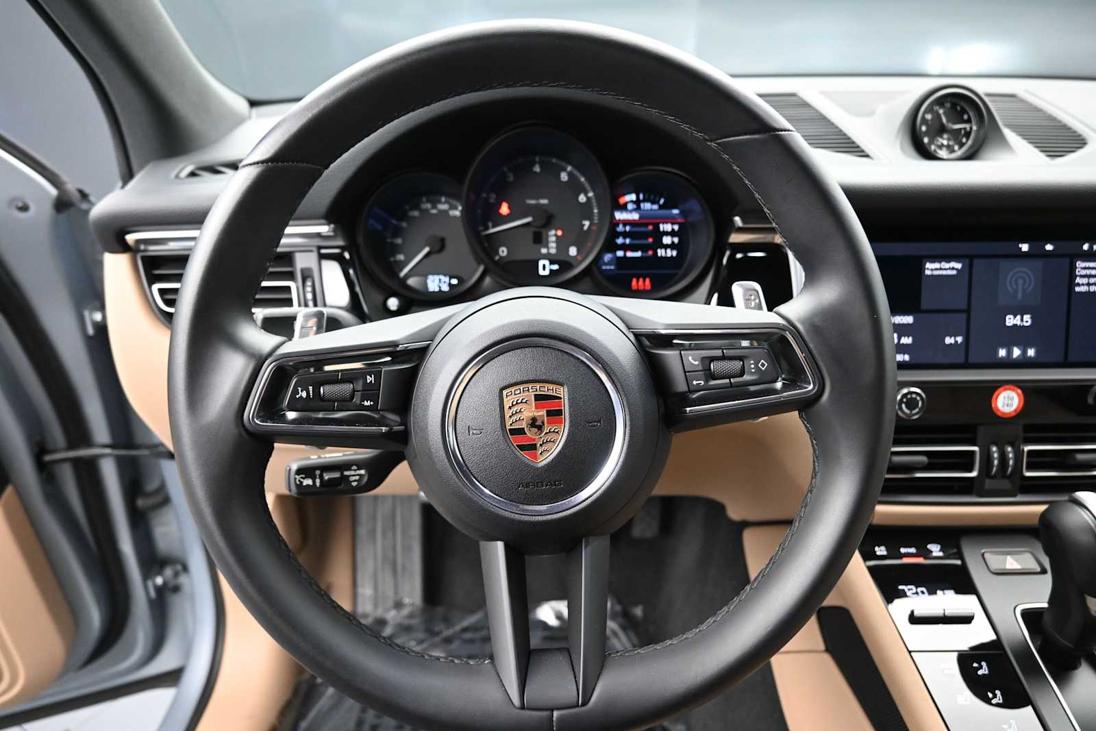 2025 Porsche Macan Base - Photo 9