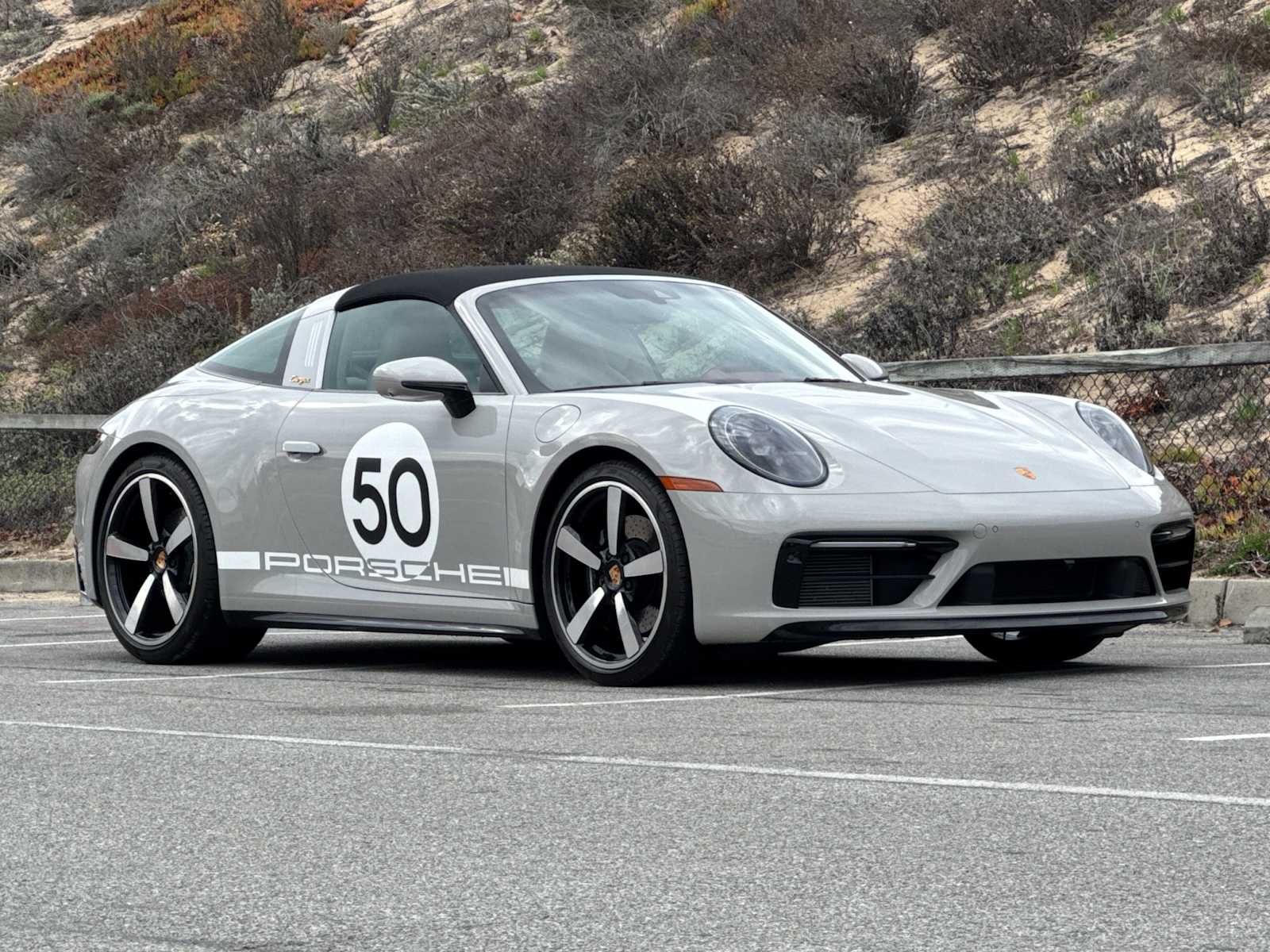 Thumbnail: 2021 Porsche 911 - 10