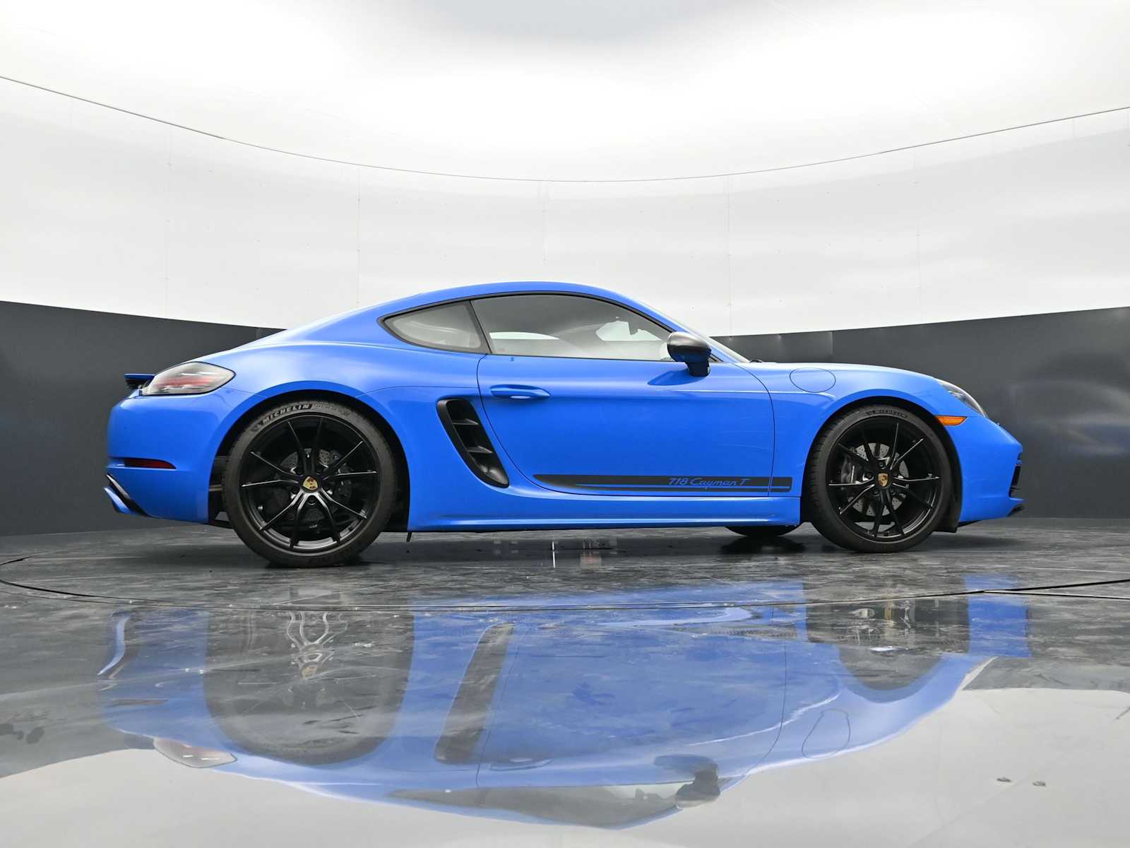 Thumbnail: 2022 Porsche 718 Cayman - 48