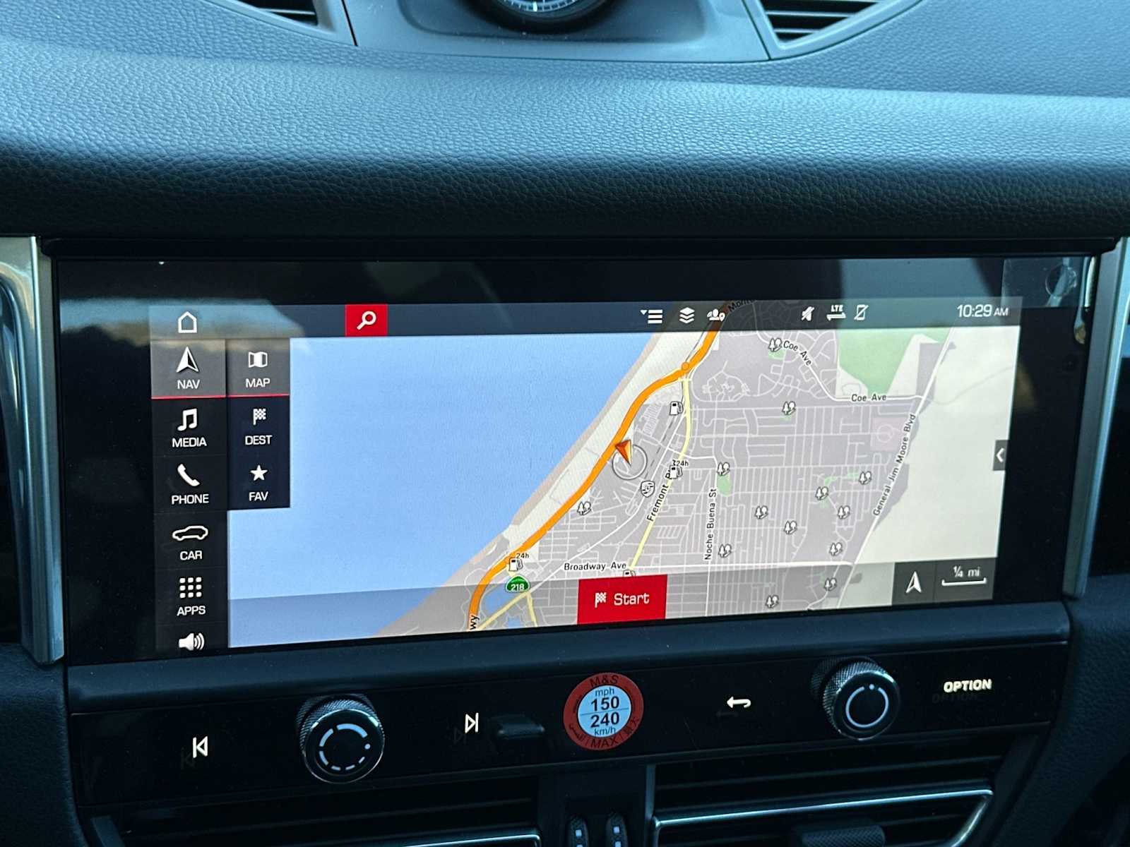 Thumbnail: 2024 Porsche Macan - 20