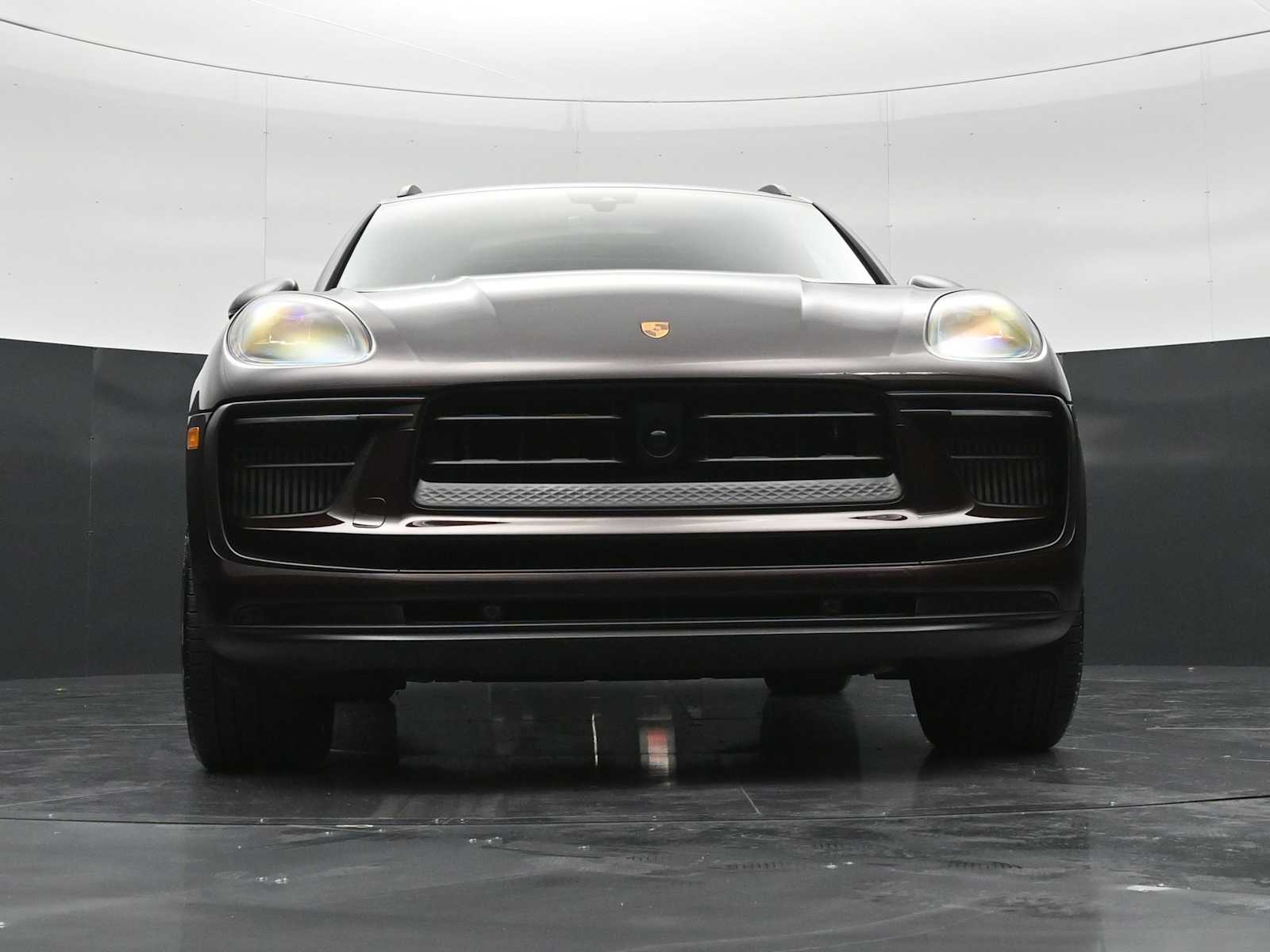 Thumbnail: 2026 Porsche Macan - 45