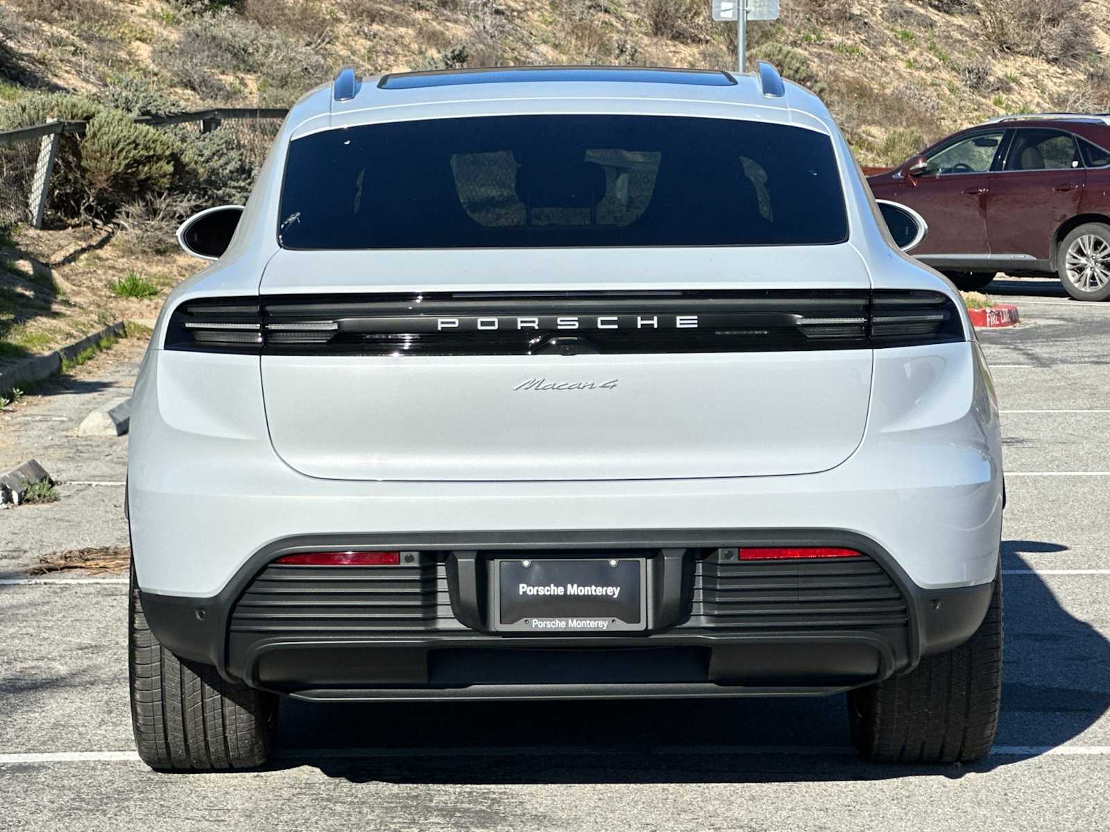 Thumbnail: 2024 Porsche Macan - 8