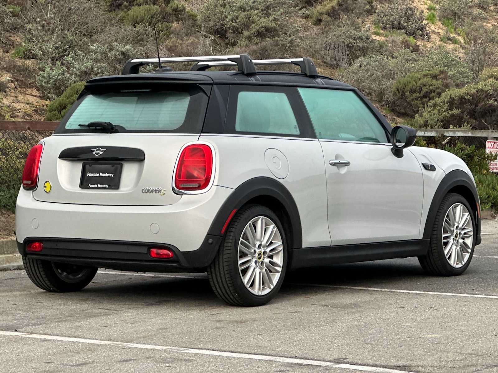 Thumbnail: 2023 MINI Cooper Hardtop - 7