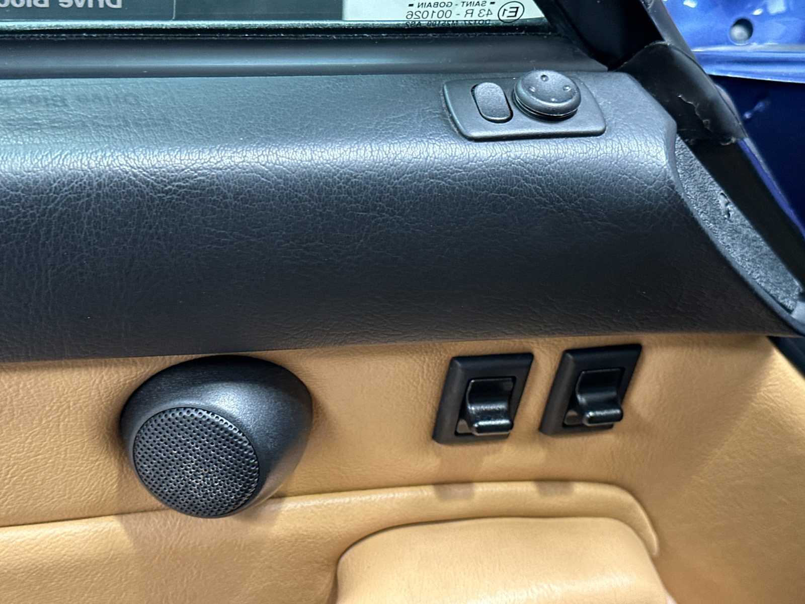 Thumbnail: 1997 Porsche 911 - 14
