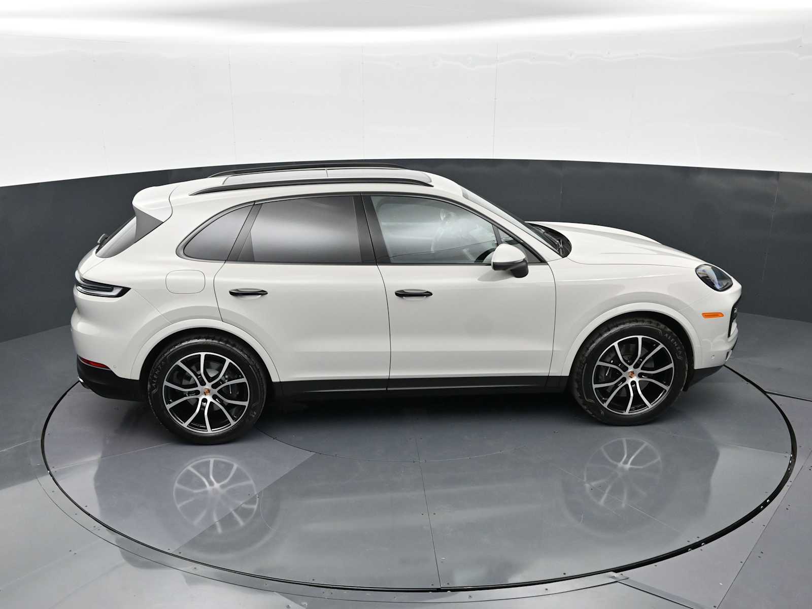 Thumbnail: 2026 Porsche Cayenne - 44