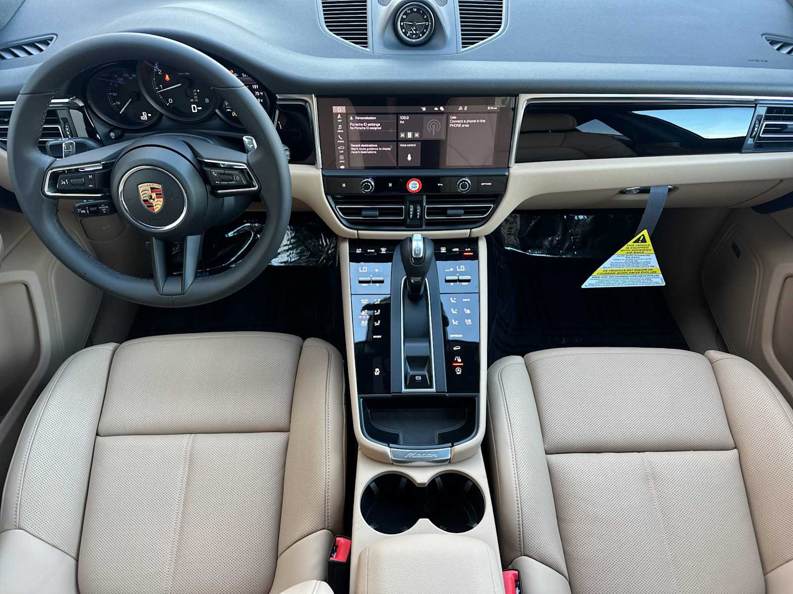 Thumbnail: 2026 Porsche Macan - 6