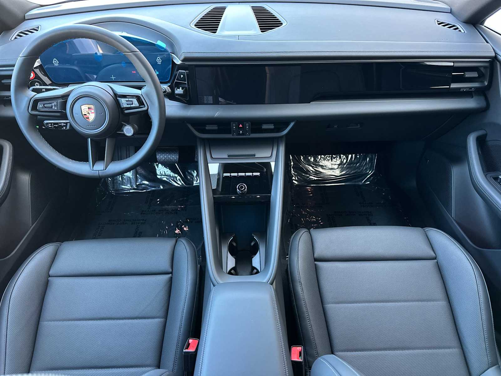Thumbnail: 2025 Porsche Macan - 6