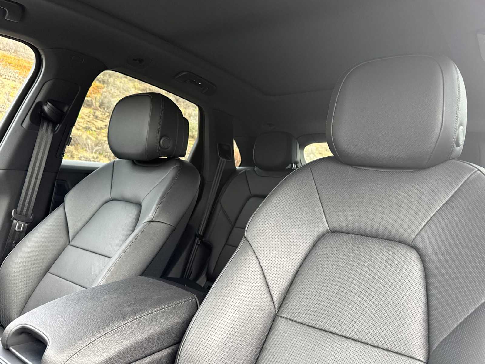 Thumbnail: 2025 Porsche Cayenne - 5