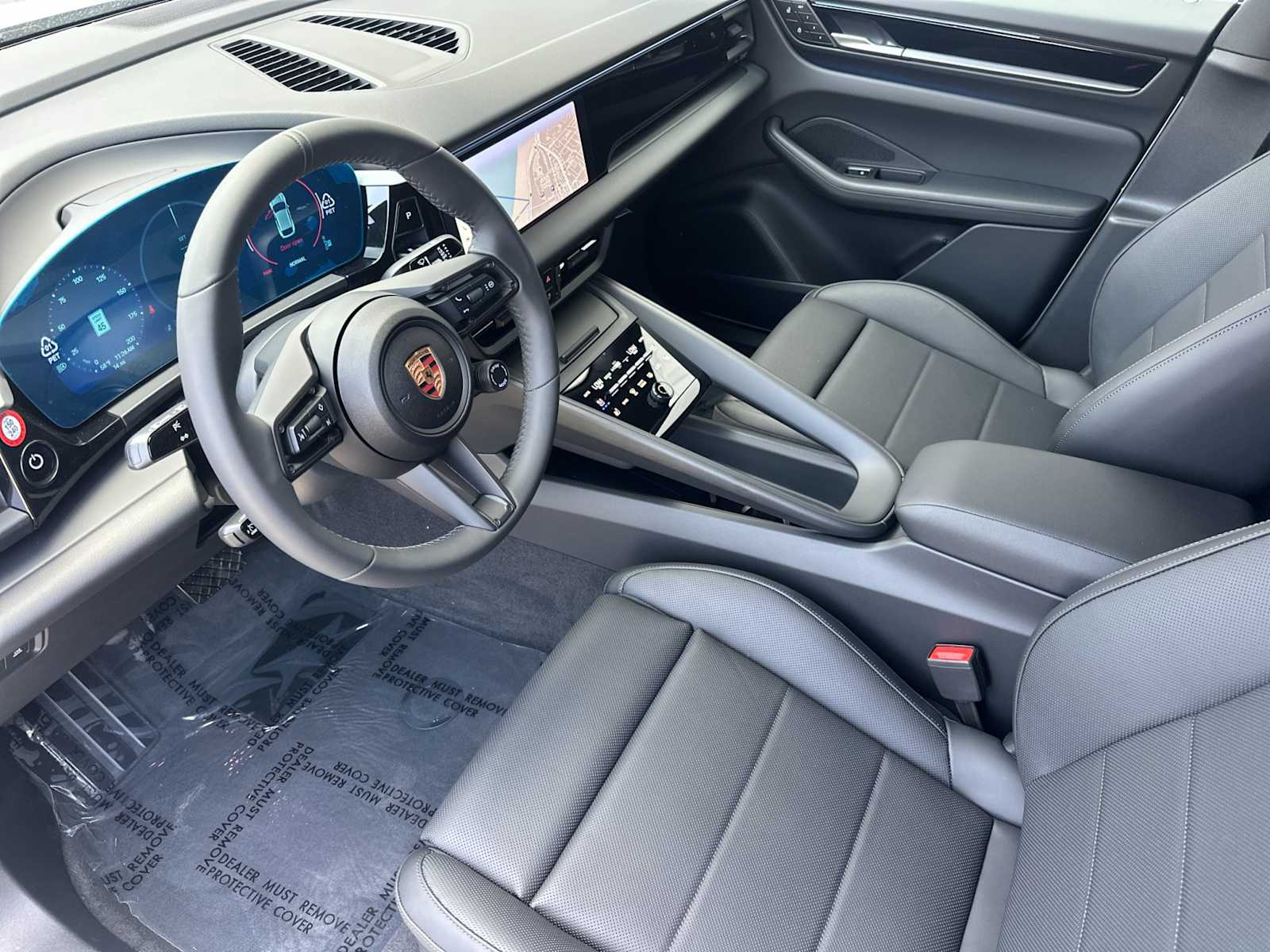 Thumbnail: 2025 Porsche Macan - 4