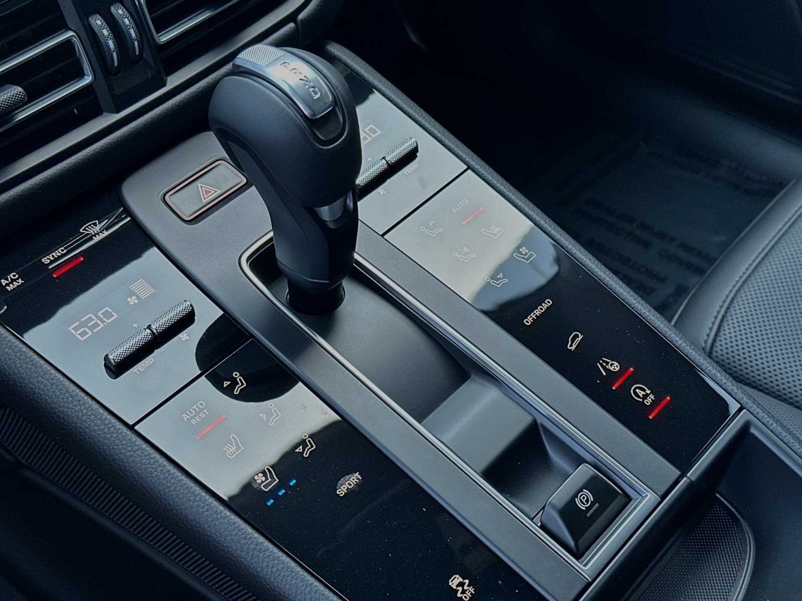 Thumbnail: 2024 Porsche Macan - 22