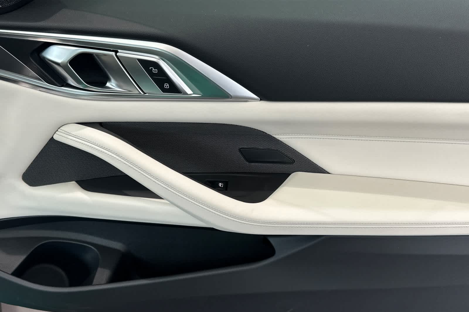 Thumbnail: 2025 BMW M4 - 15