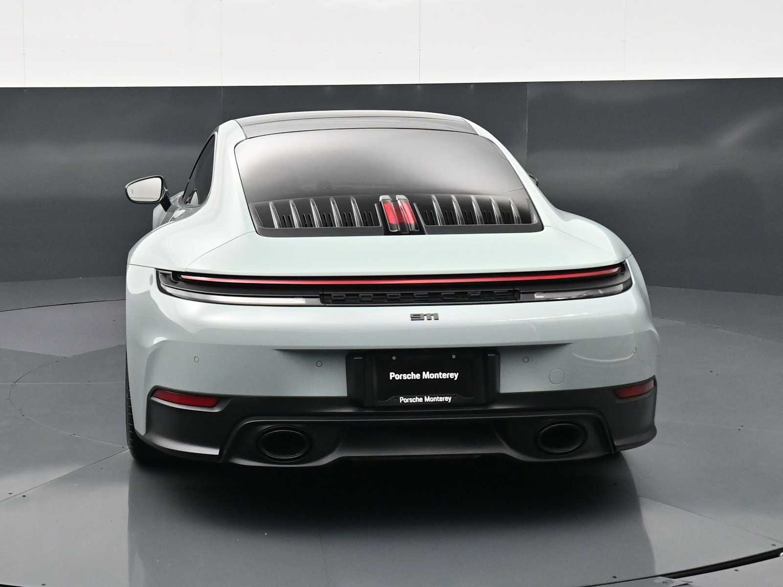 Thumbnail: 2025 Porsche 911 - 21