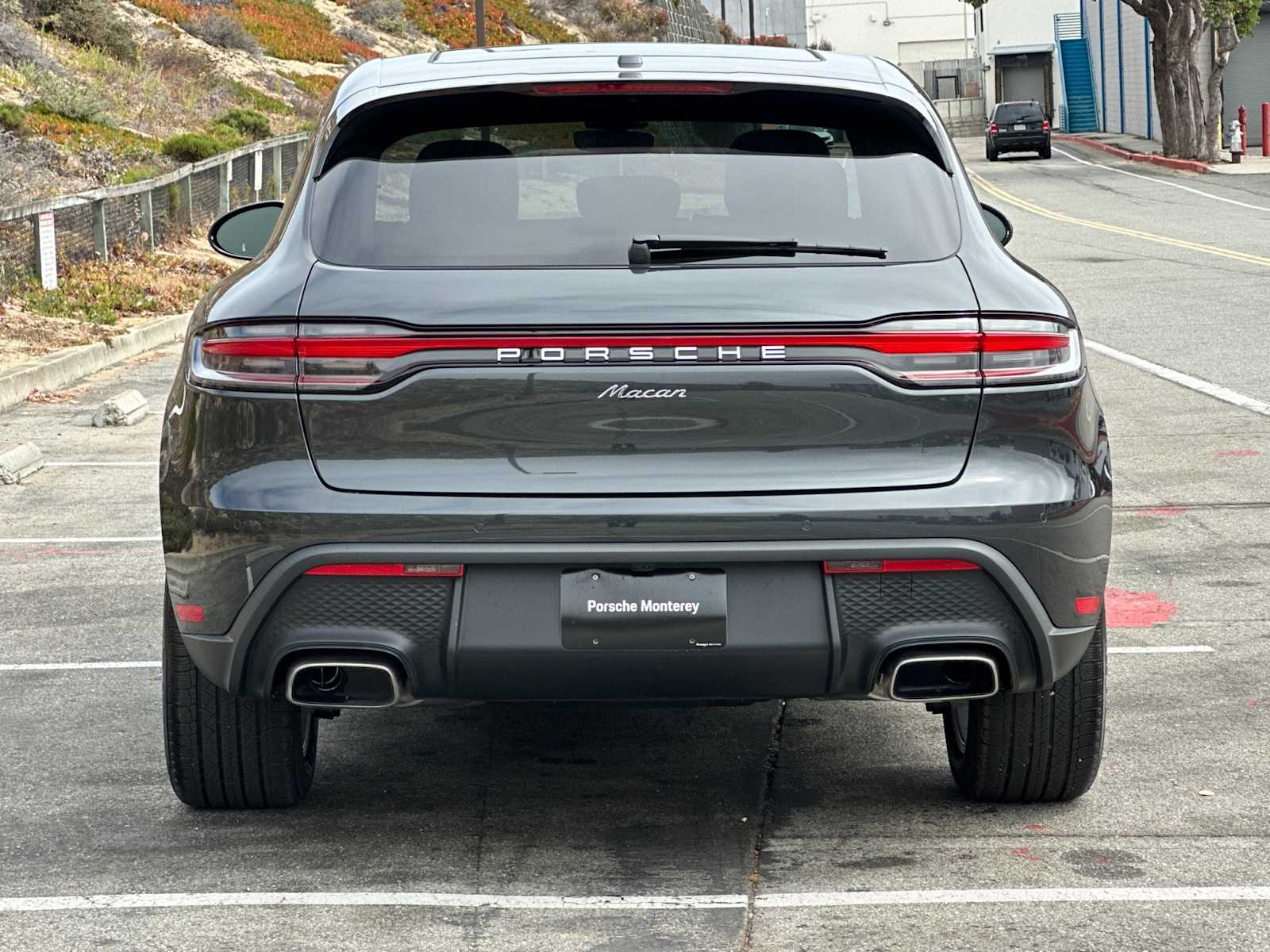 Thumbnail: 2025 Porsche Macan - 8