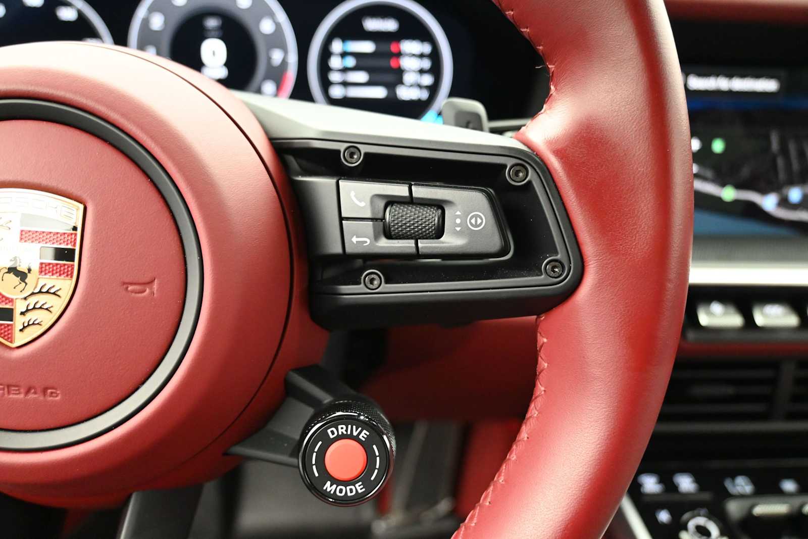 2025 Porsche 911 - Photo 14