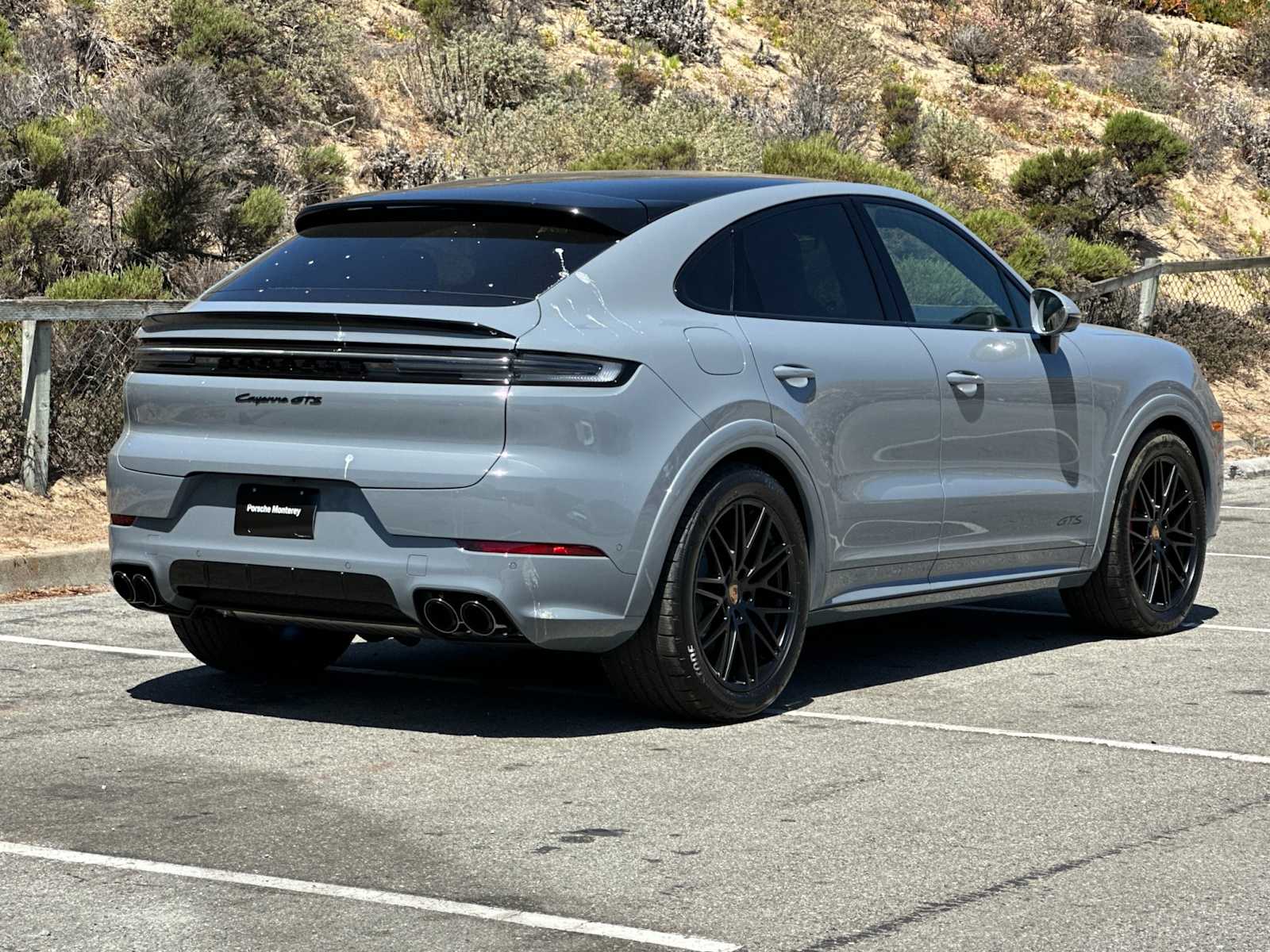 Thumbnail: 2025 Porsche  - 7