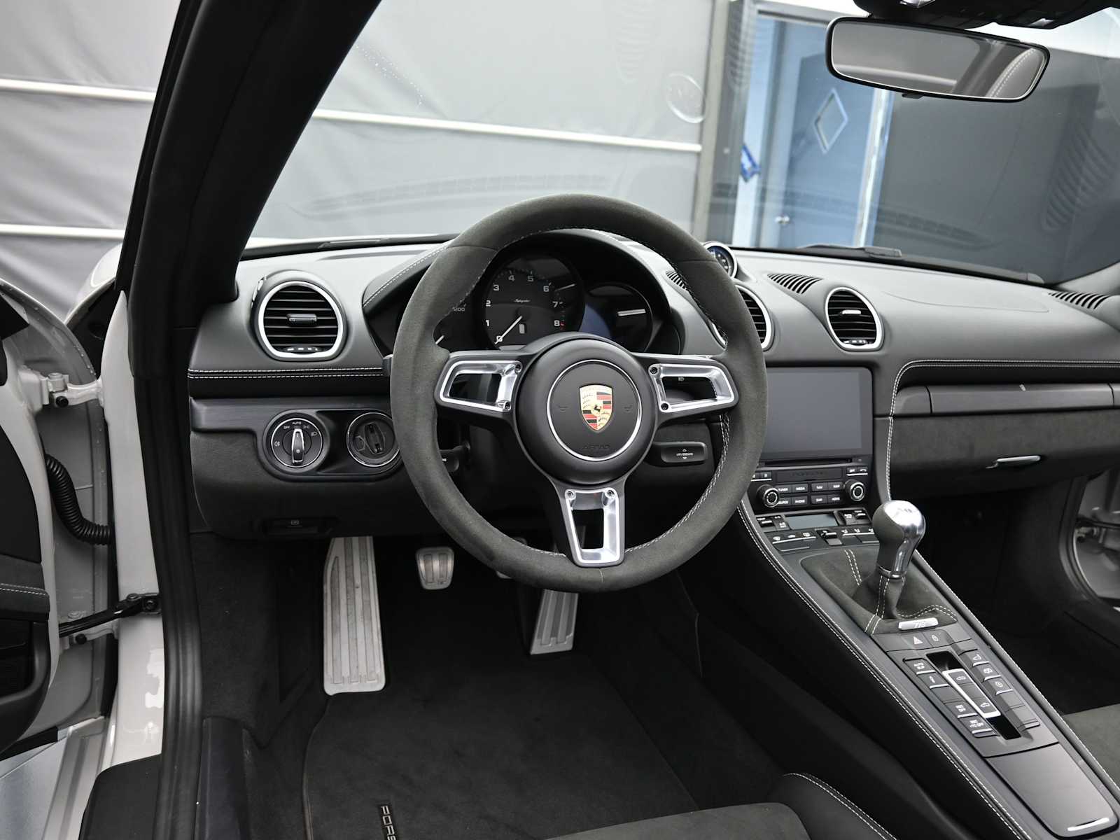 Thumbnail: 2023 Porsche  - 10