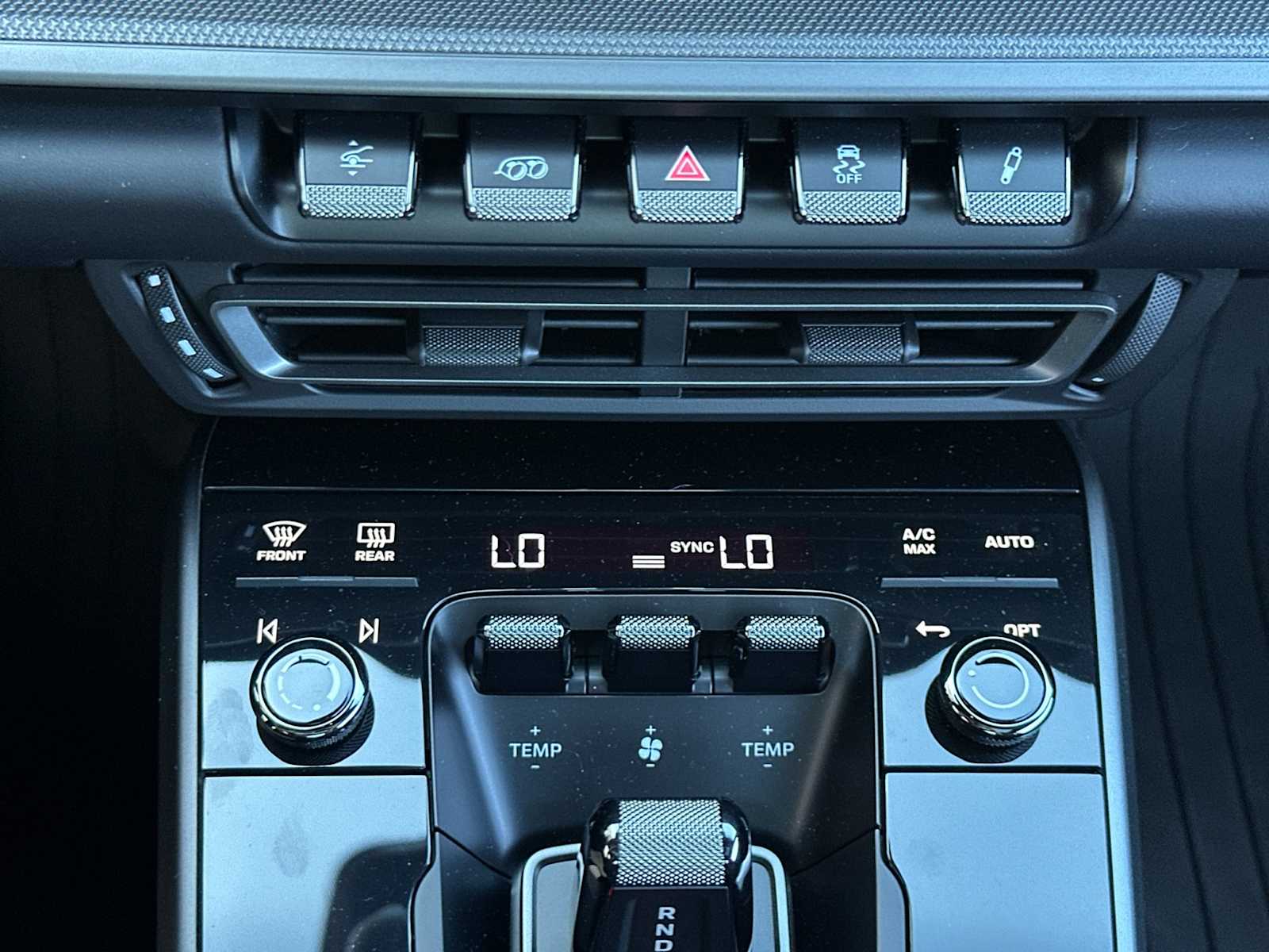 Thumbnail: 2024 Porsche 911 - 21