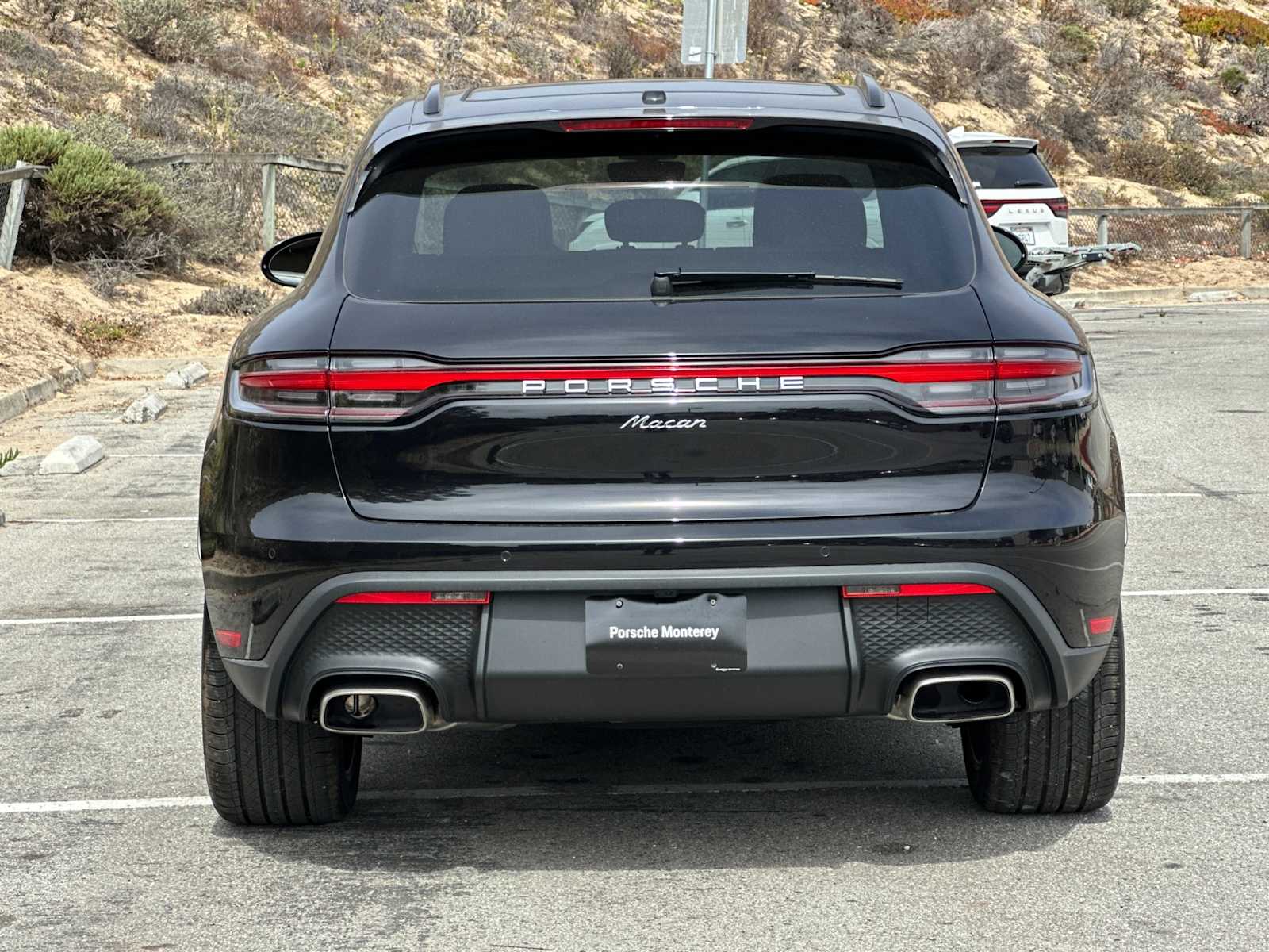 Thumbnail: 2026 Porsche Macan - 8