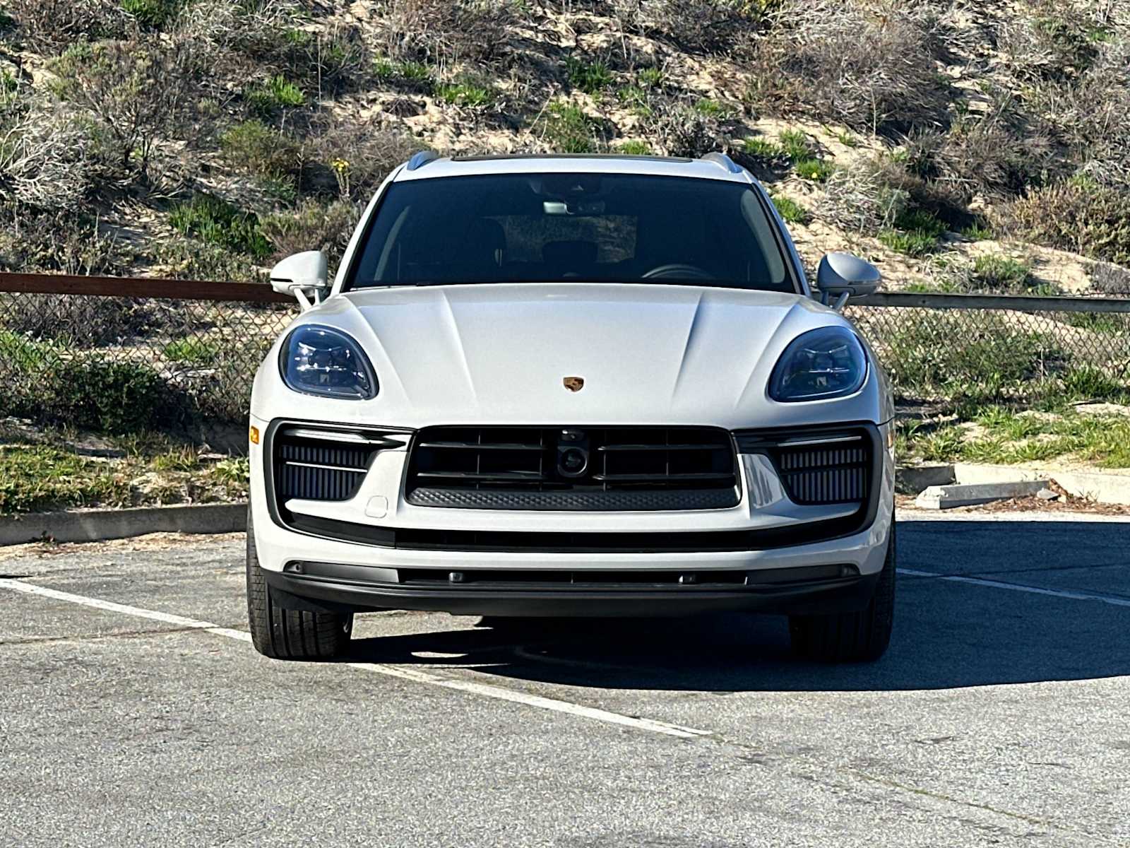 Thumbnail: 2026 Porsche Macan - 11