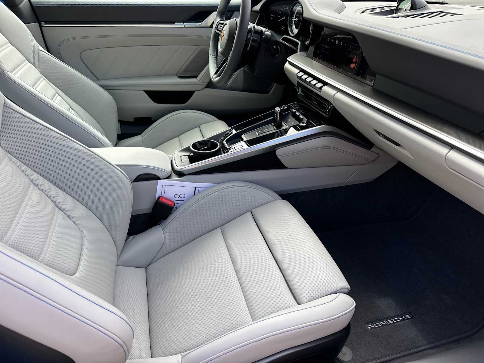 Thumbnail: 2024 Porsche 911 - 14