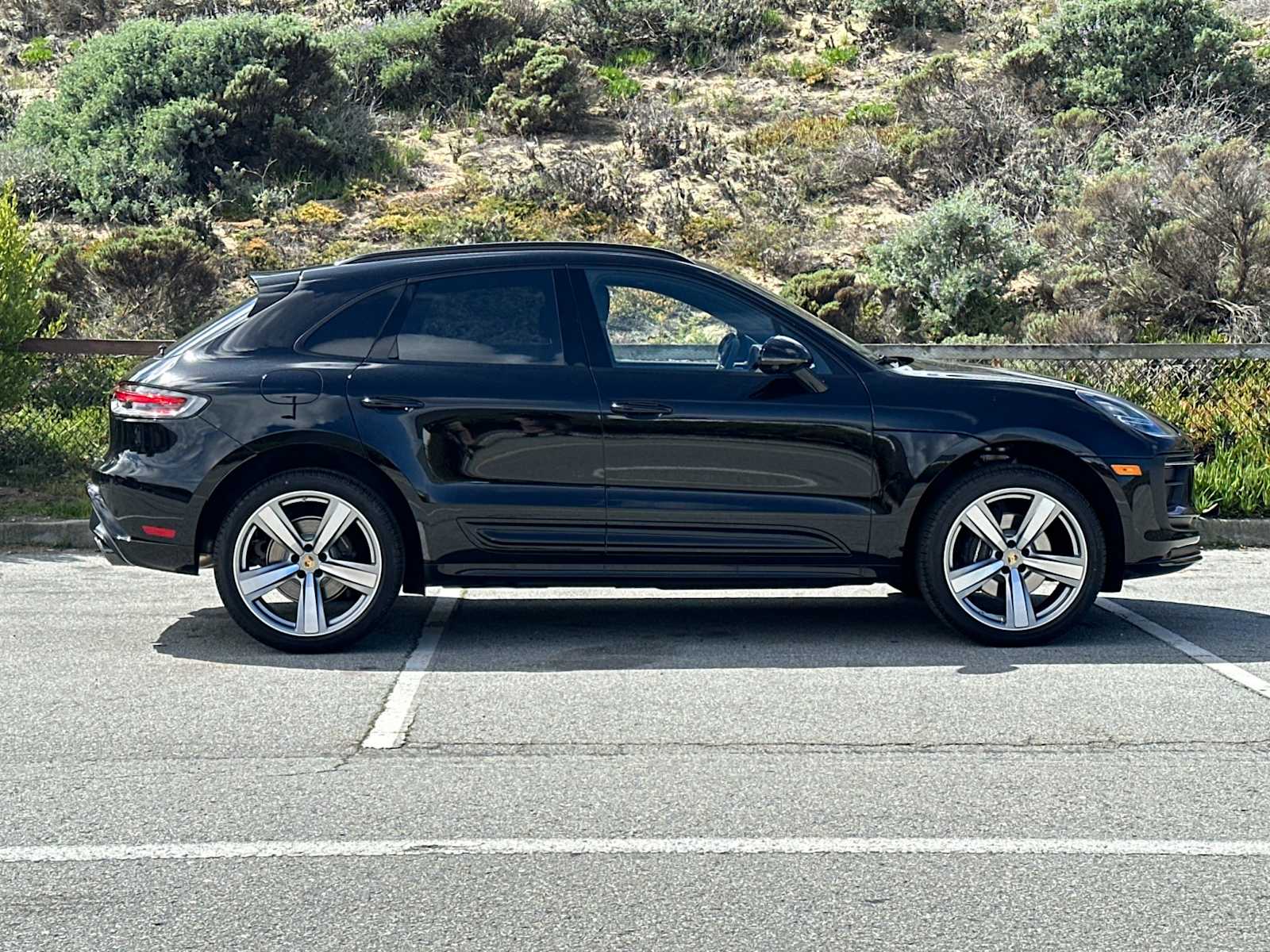 Thumbnail: 2025 Porsche Macan - 9