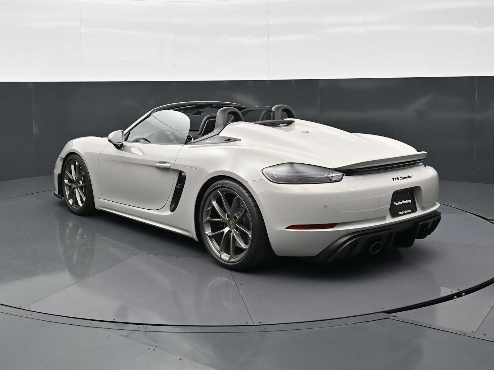 Thumbnail: 2023 Porsche  - 3