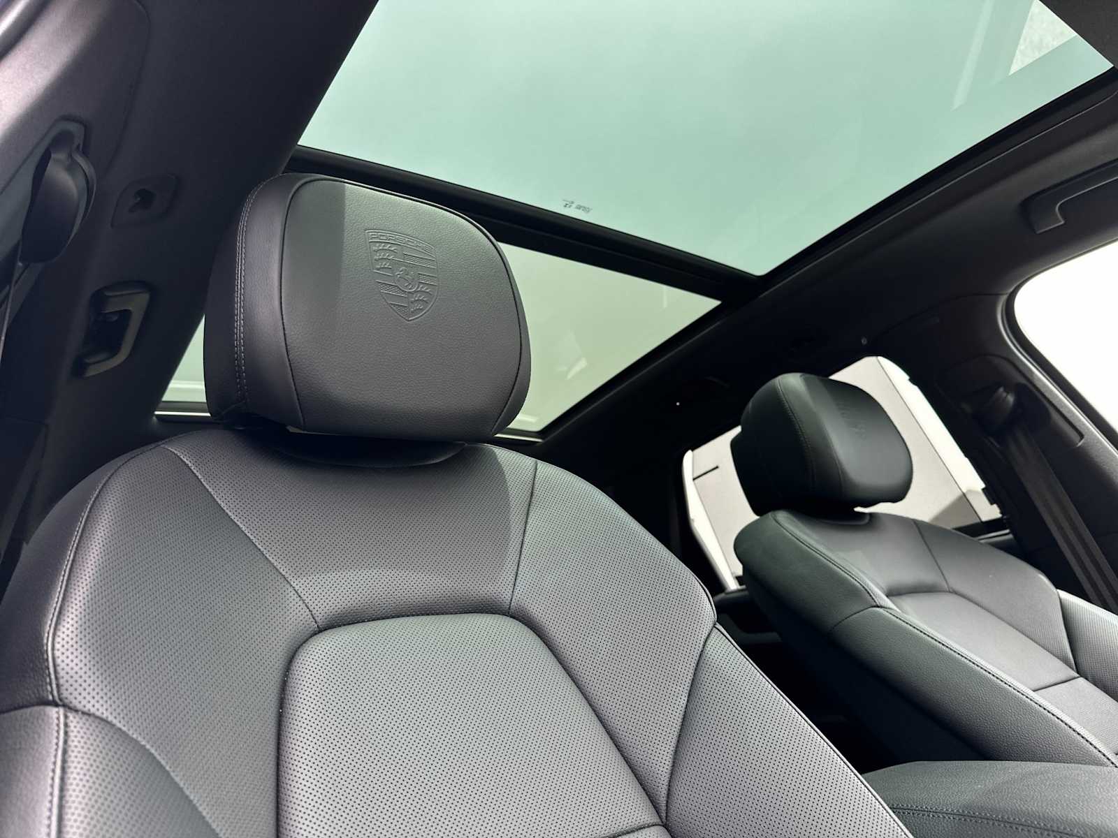 Thumbnail: 2025 Porsche Cayenne - 18