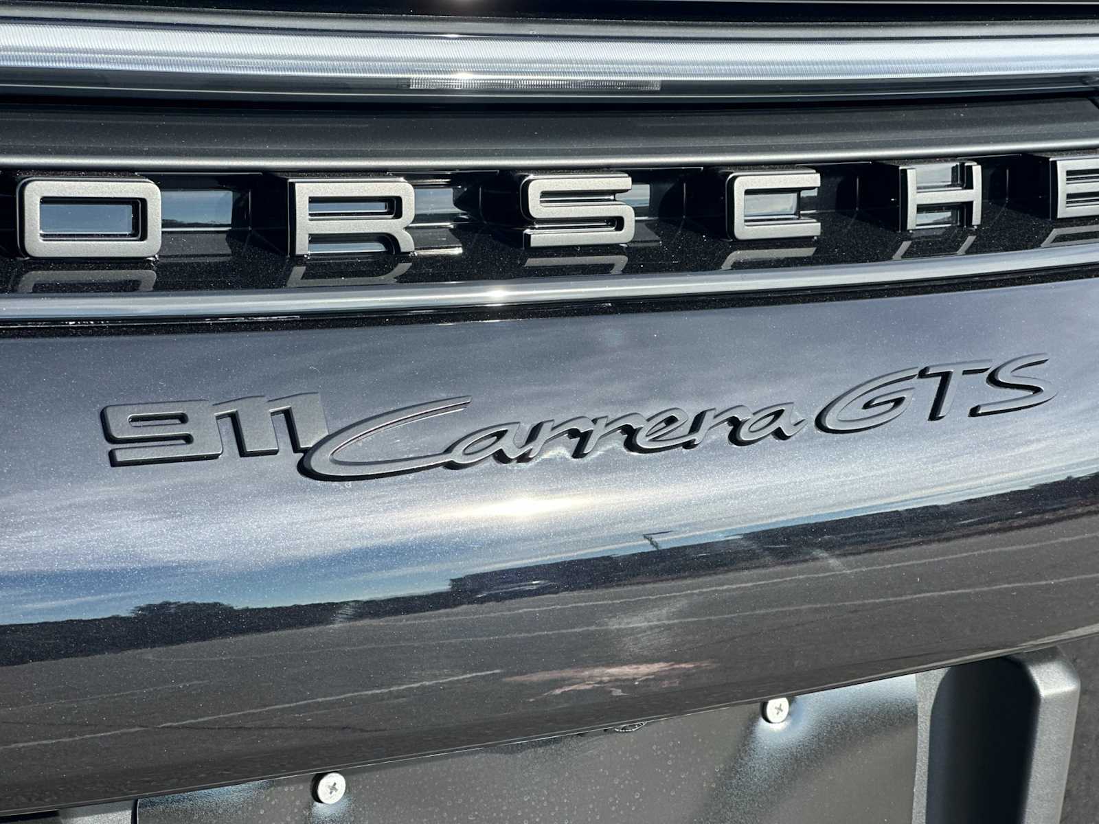 Thumbnail: 2026 Porsche 911 - 14