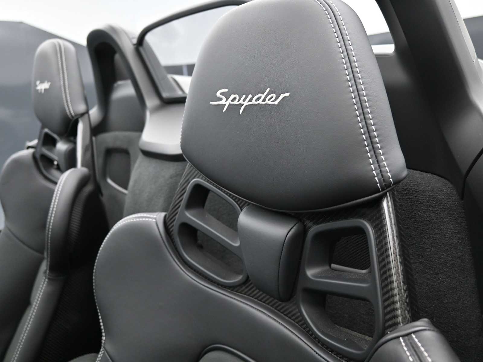 Thumbnail: 2023 Porsche  - 9