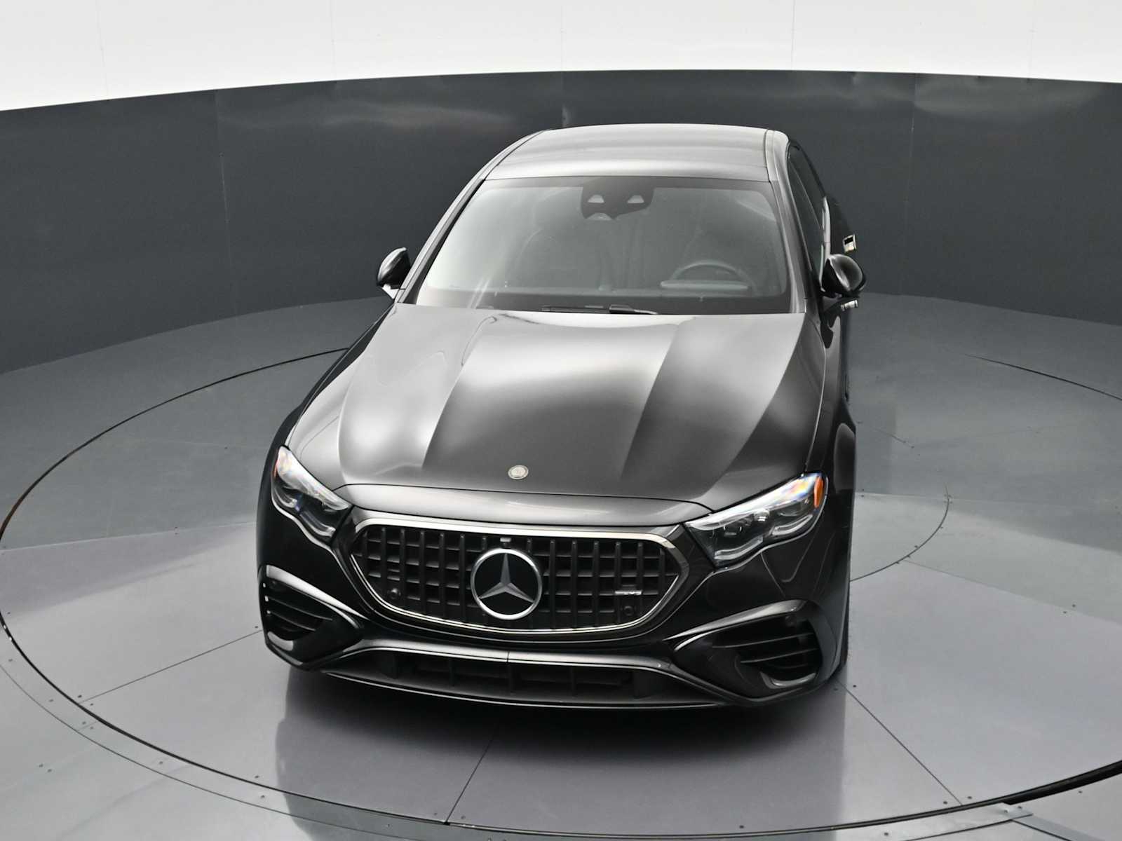 Thumbnail: 2025 Mercedes-Benz E-Class - 37