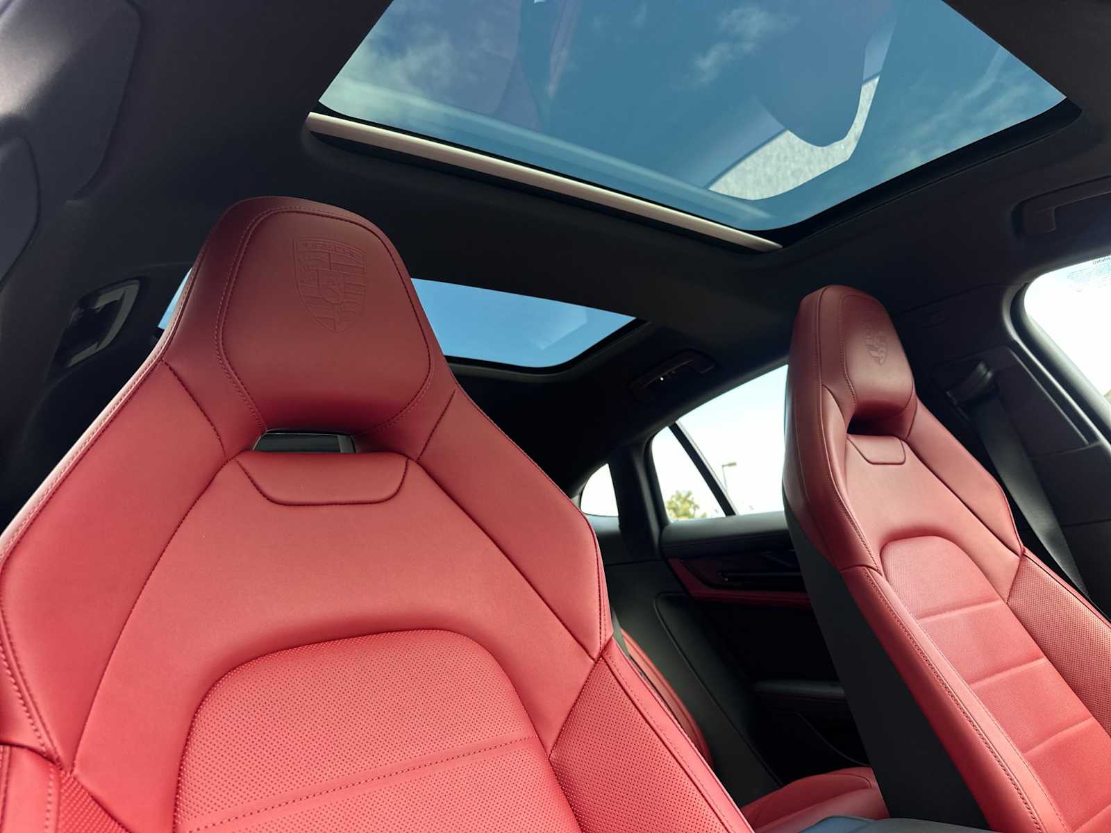 Thumbnail: 2025 Porsche Panamera - 15