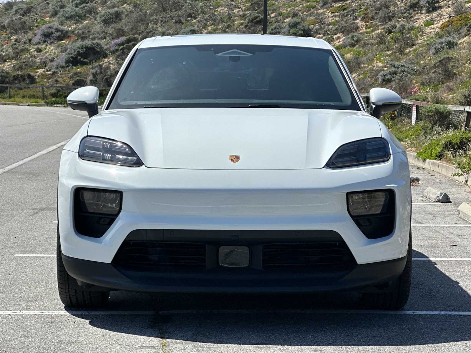 Thumbnail: 2025 Porsche Macan - 11
