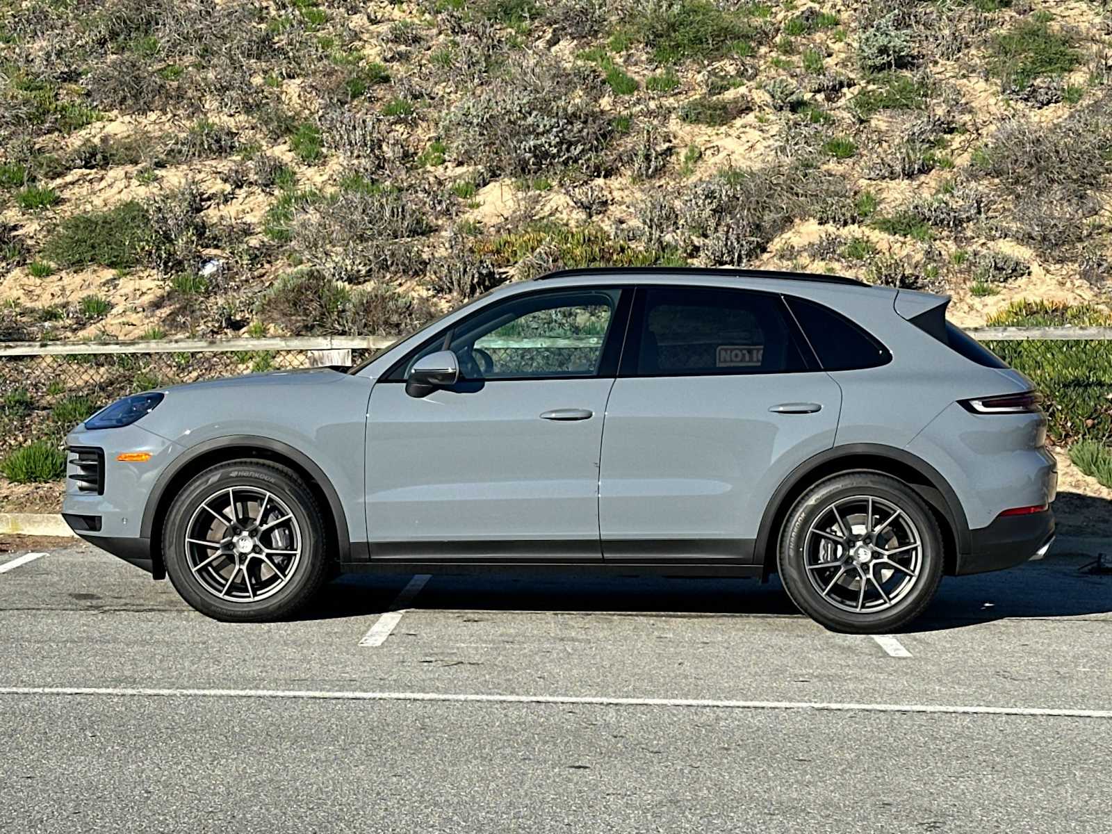 Thumbnail: 2026 Porsche Cayenne - 2