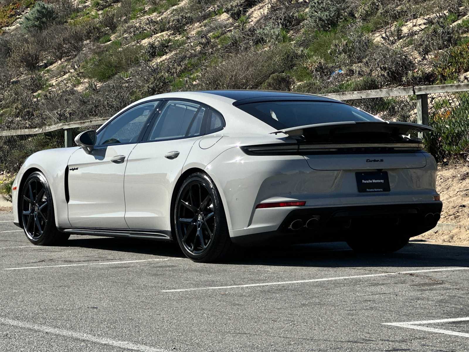 Thumbnail: 2025 Porsche Panamera - 3