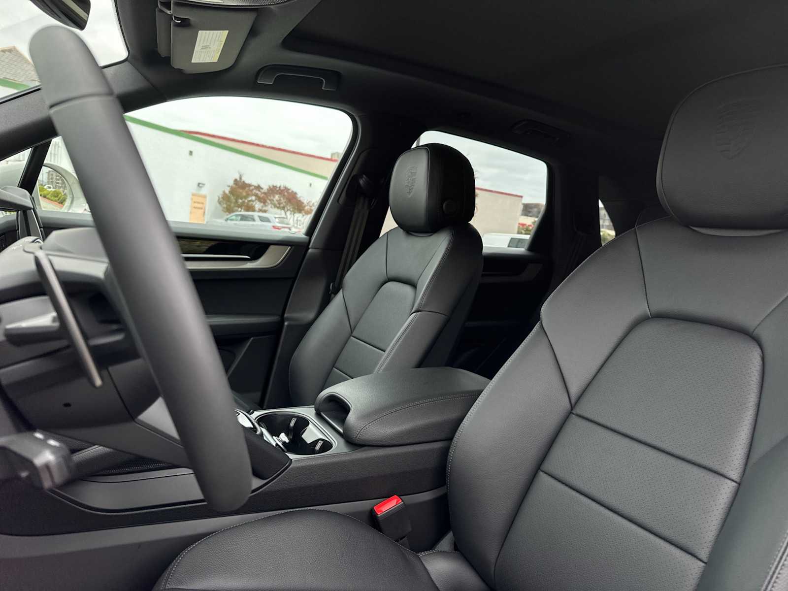 Thumbnail: 2025 Porsche Cayenne - 5