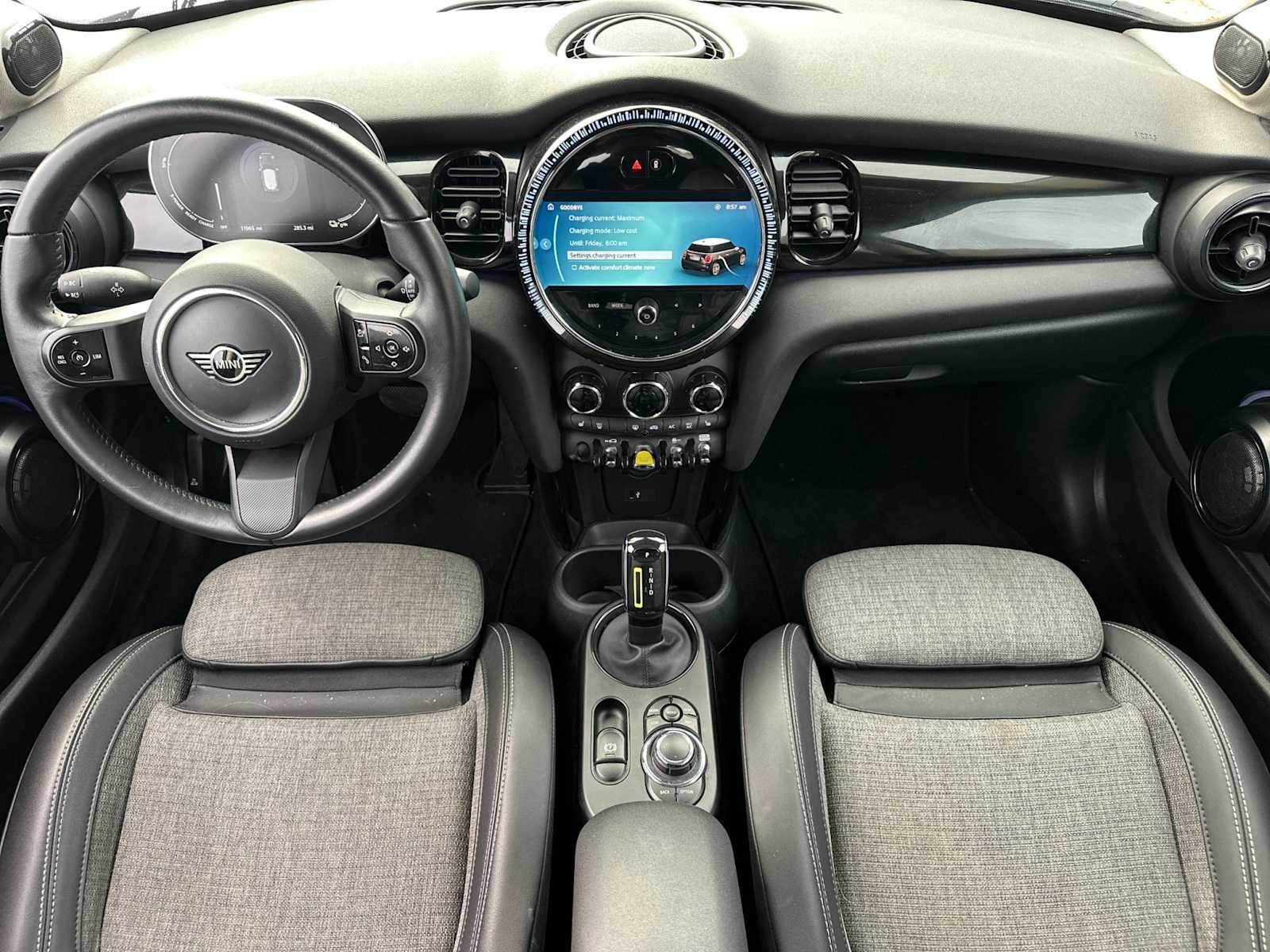 Thumbnail: 2023 MINI Cooper Hardtop - 6