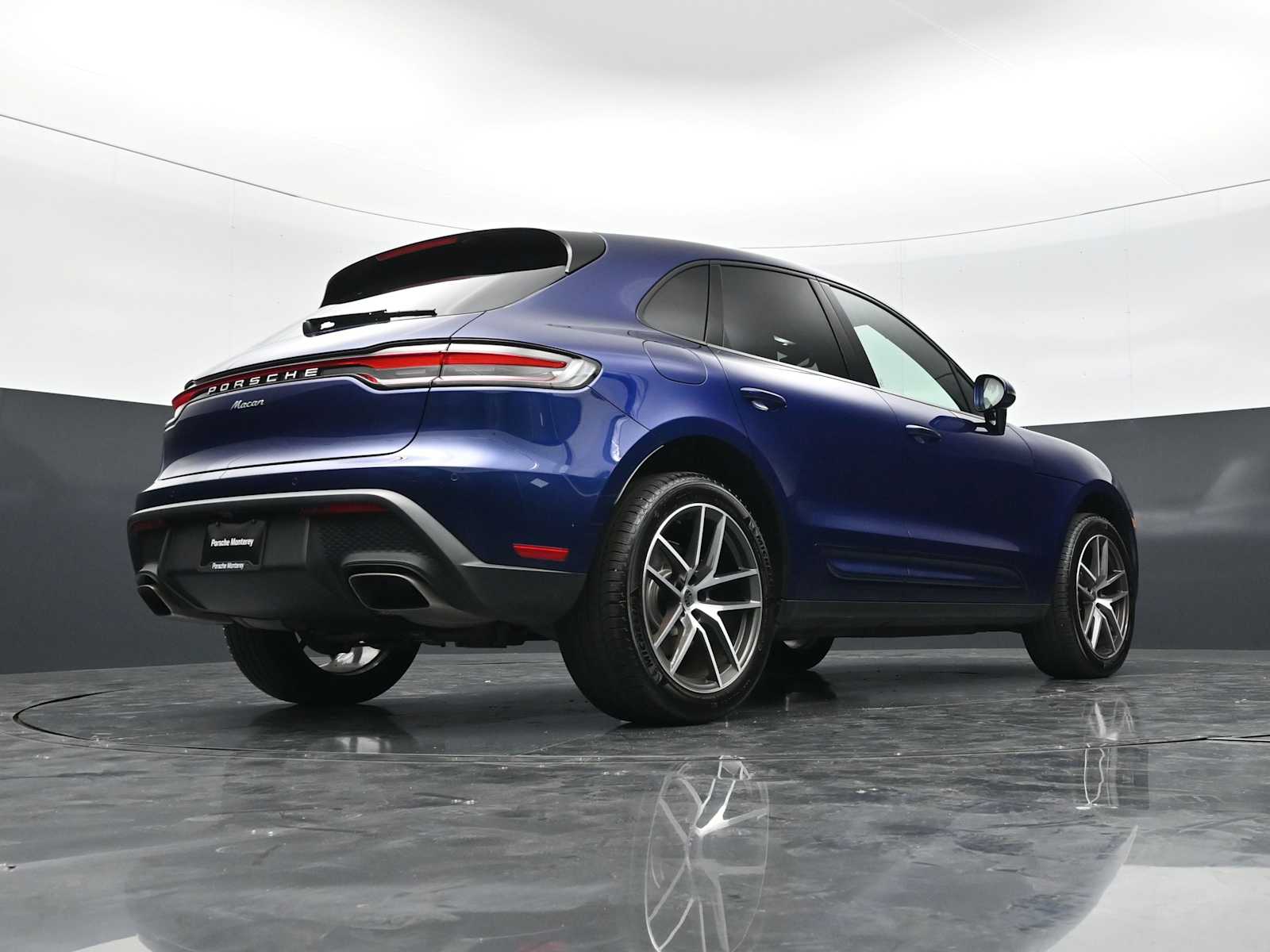 Thumbnail: 2026 Porsche Macan - 37
