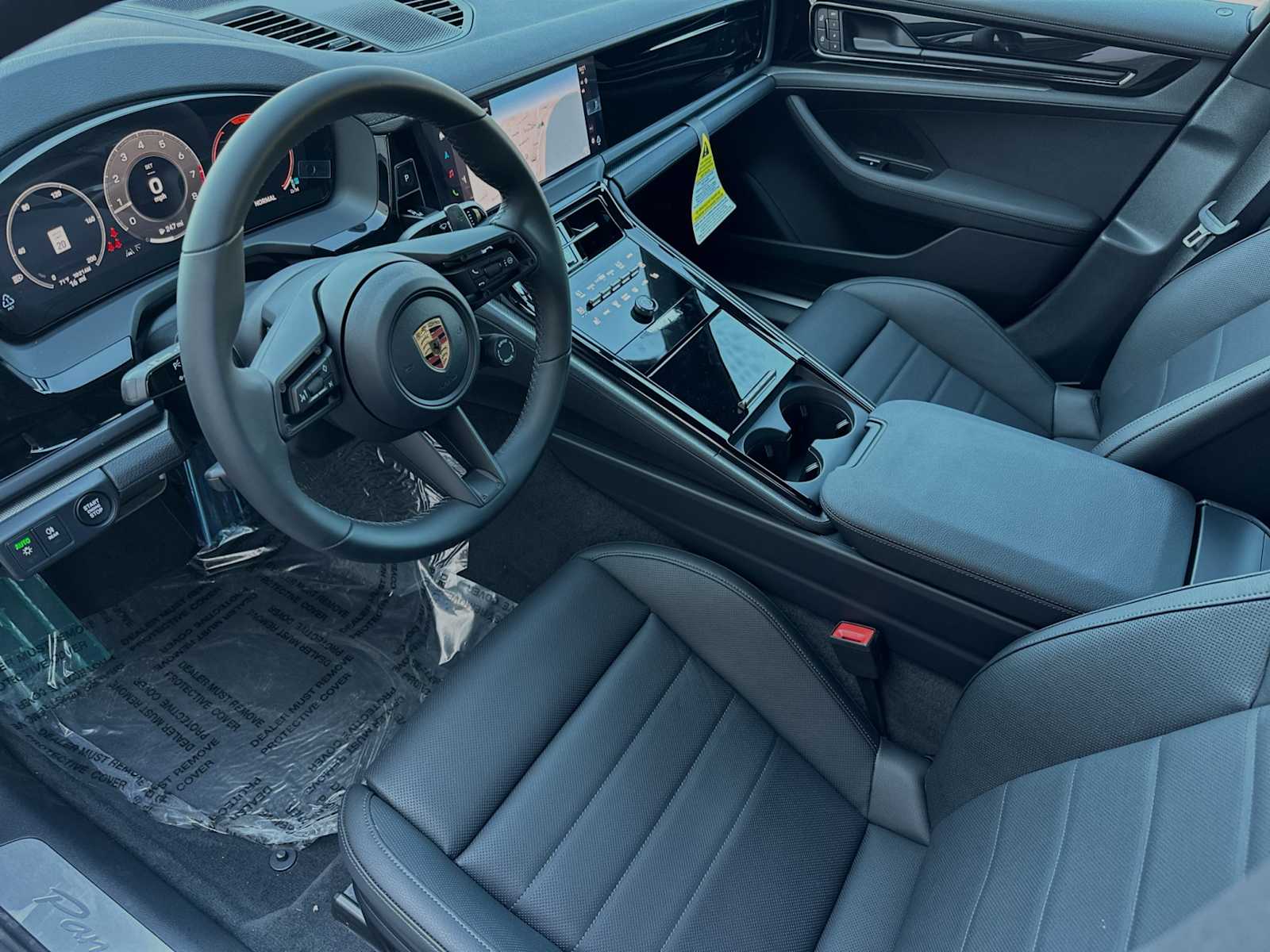 2024 Porsche Panamera 4 photo 4