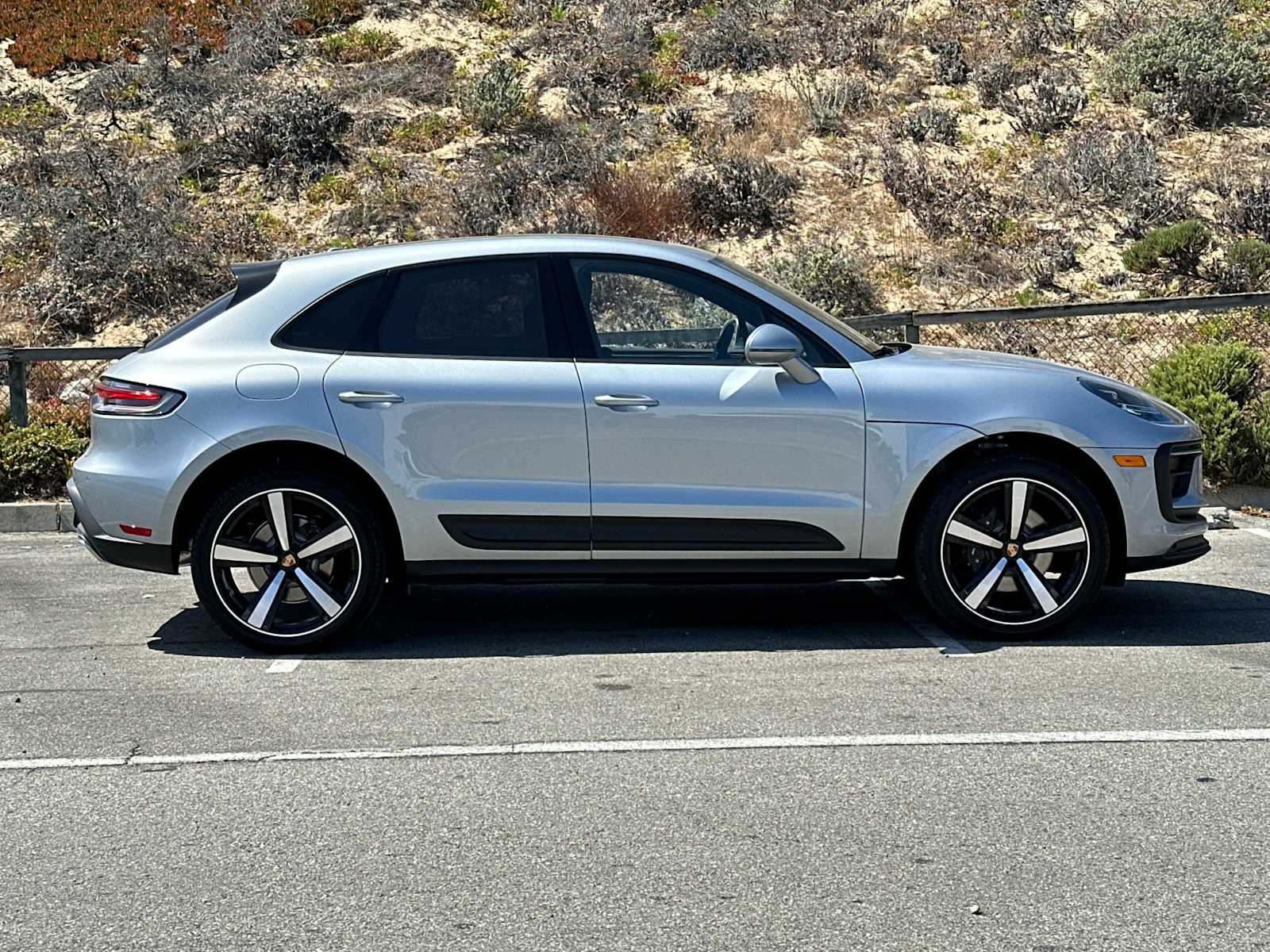 Thumbnail: 2024 Porsche Macan - 9